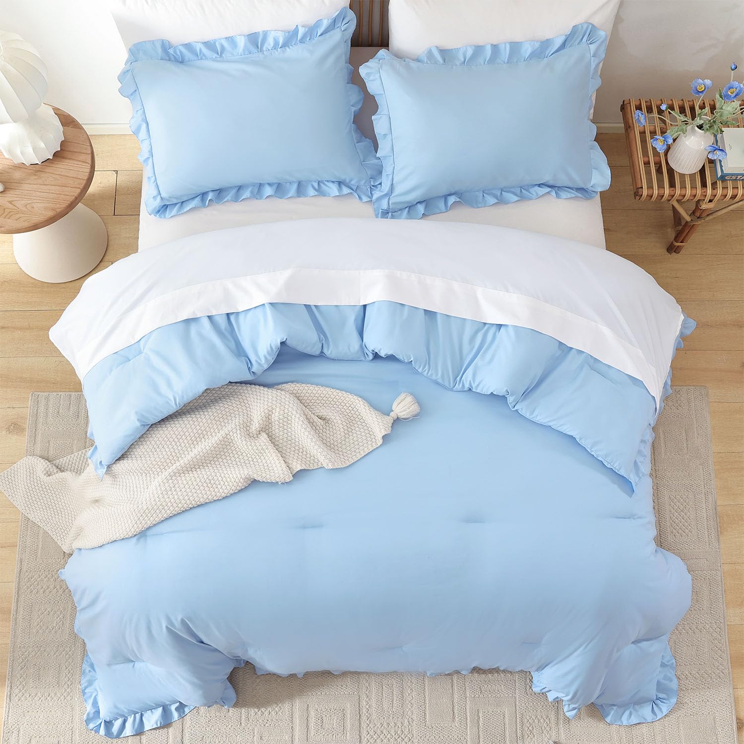 Brushed Microfiber Ruffled Quilt Set – Soft, Lightweight, and All-Season Comforter Set