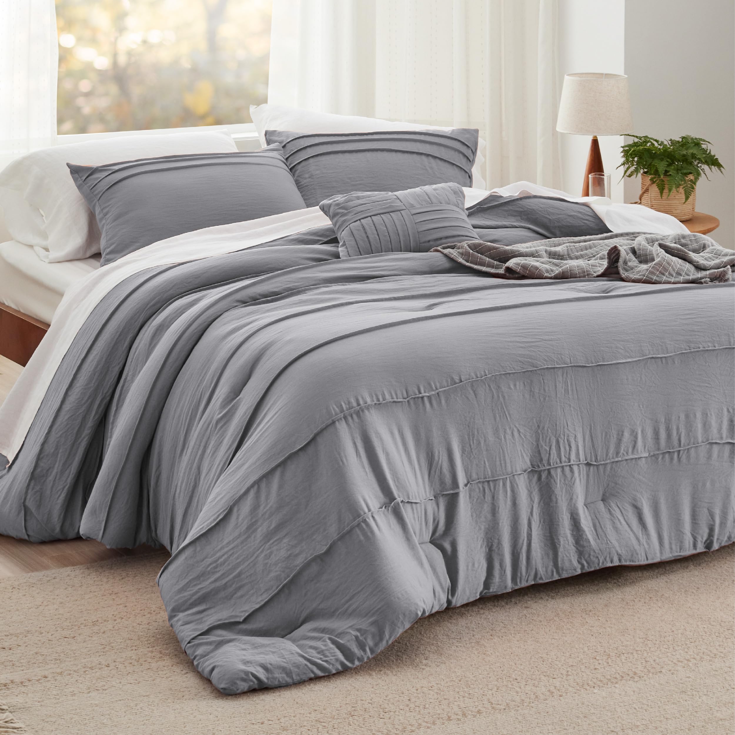 Soft Pre-Washed Crinkled Quilt Set – Cozy, Stylish, and Year-Round Comfort