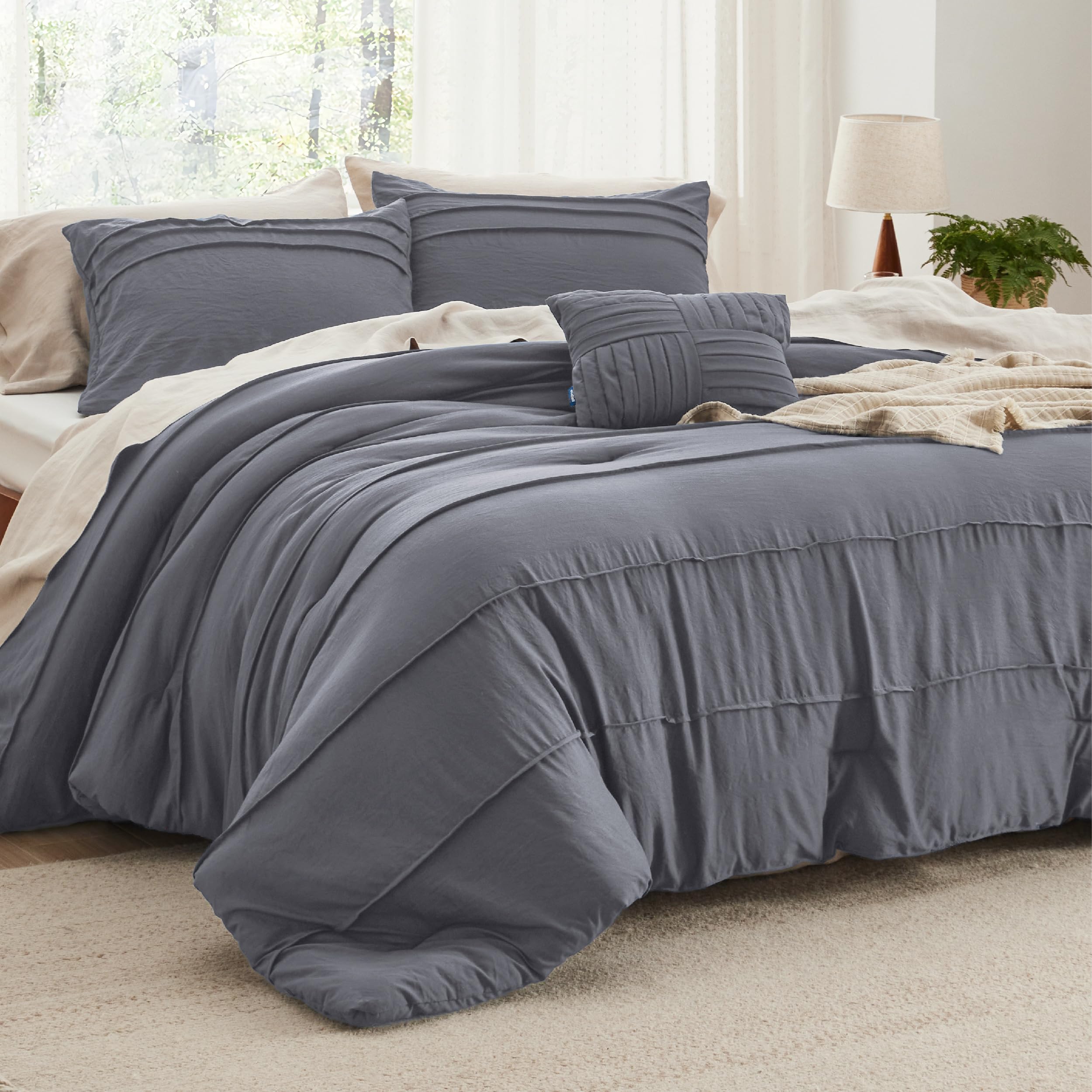 Soft Pre-Washed Crinkled Quilt Set – Cozy, Stylish, and Year-Round Comfort
