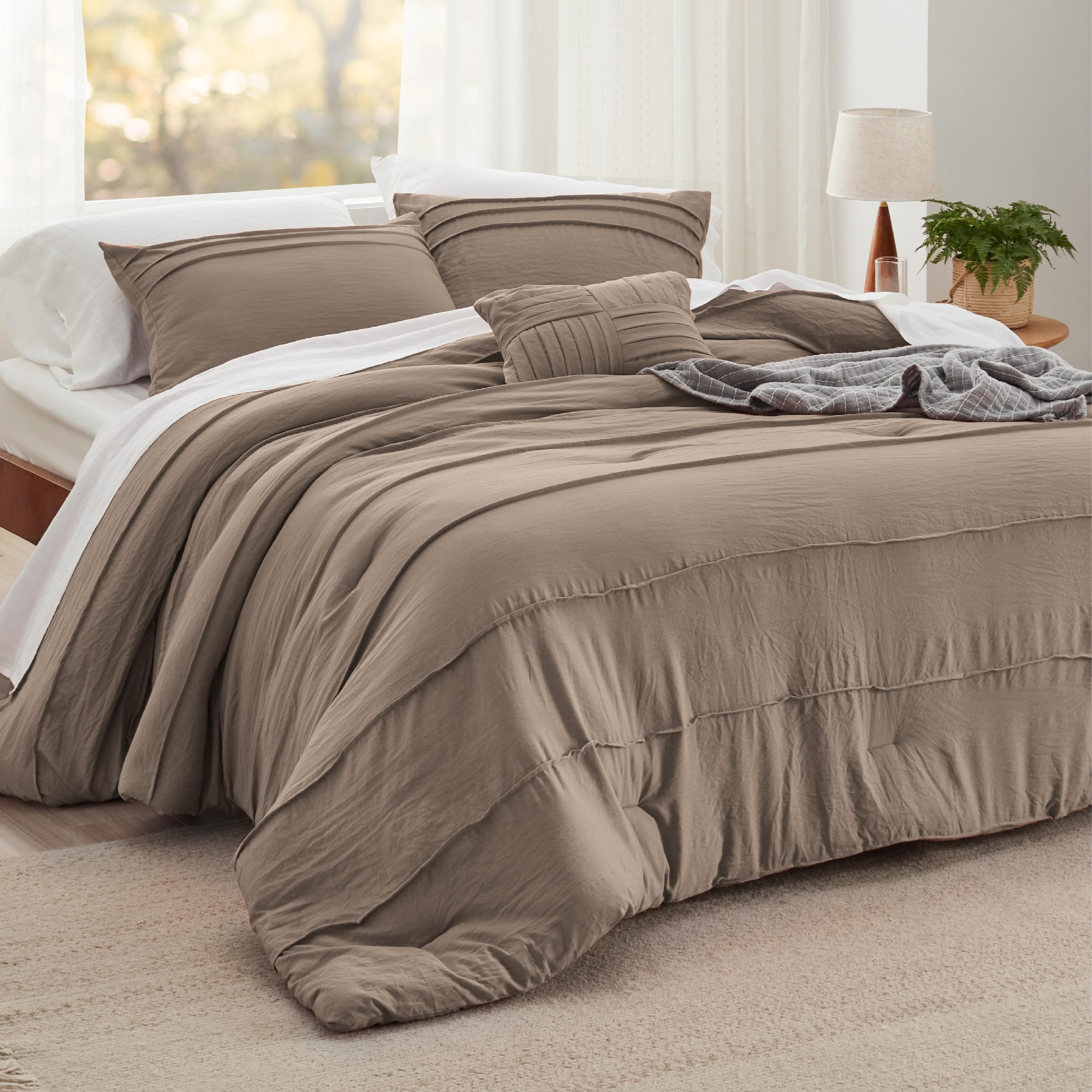 Soft Pre-Washed Crinkled Quilt Set – Cozy, Stylish, and Year-Round Comfort