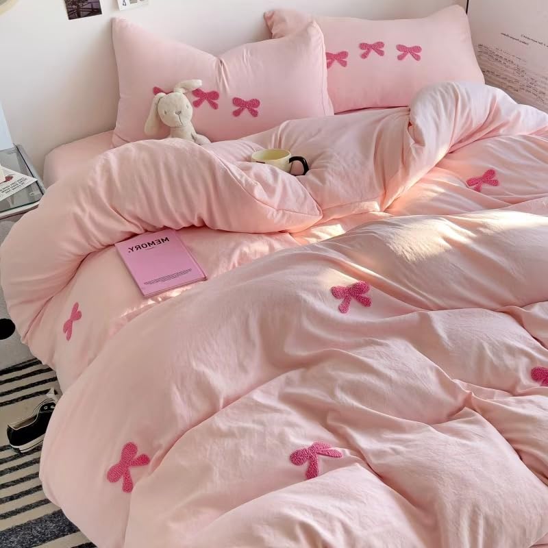 Pink Chenille Tufted Bow Embroidered Quilt Set – Soft, Playful, and Kid-Friendly Comforter Set