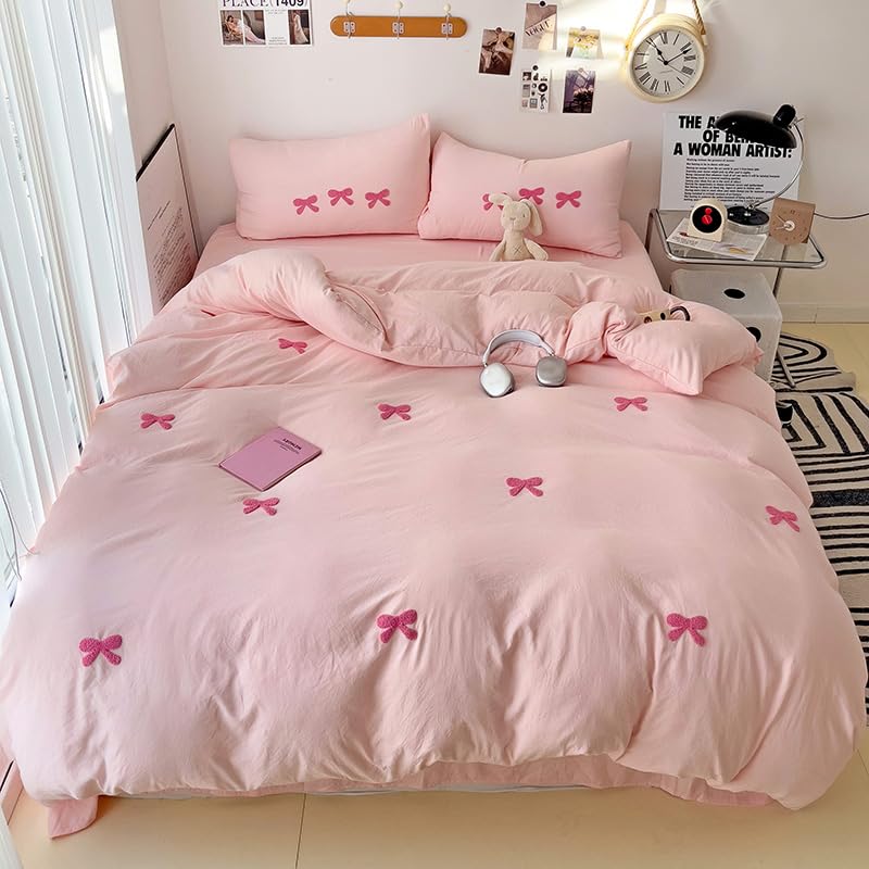 Pink Chenille Tufted Bow Embroidered Quilt Set – Soft, Playful, and Kid-Friendly Comforter Set