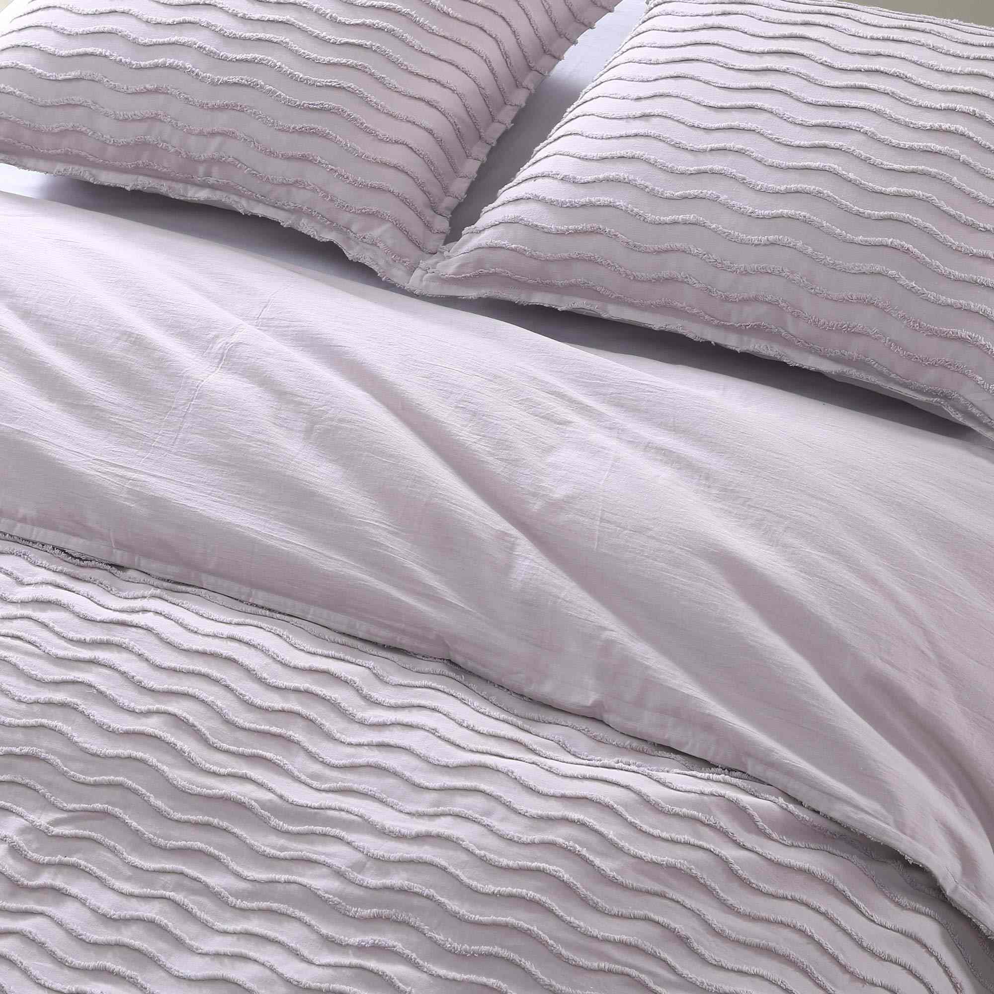 Cotton Jacquard Wave Comforter Set – Textured Tufted Design & Everyday Comforter Set