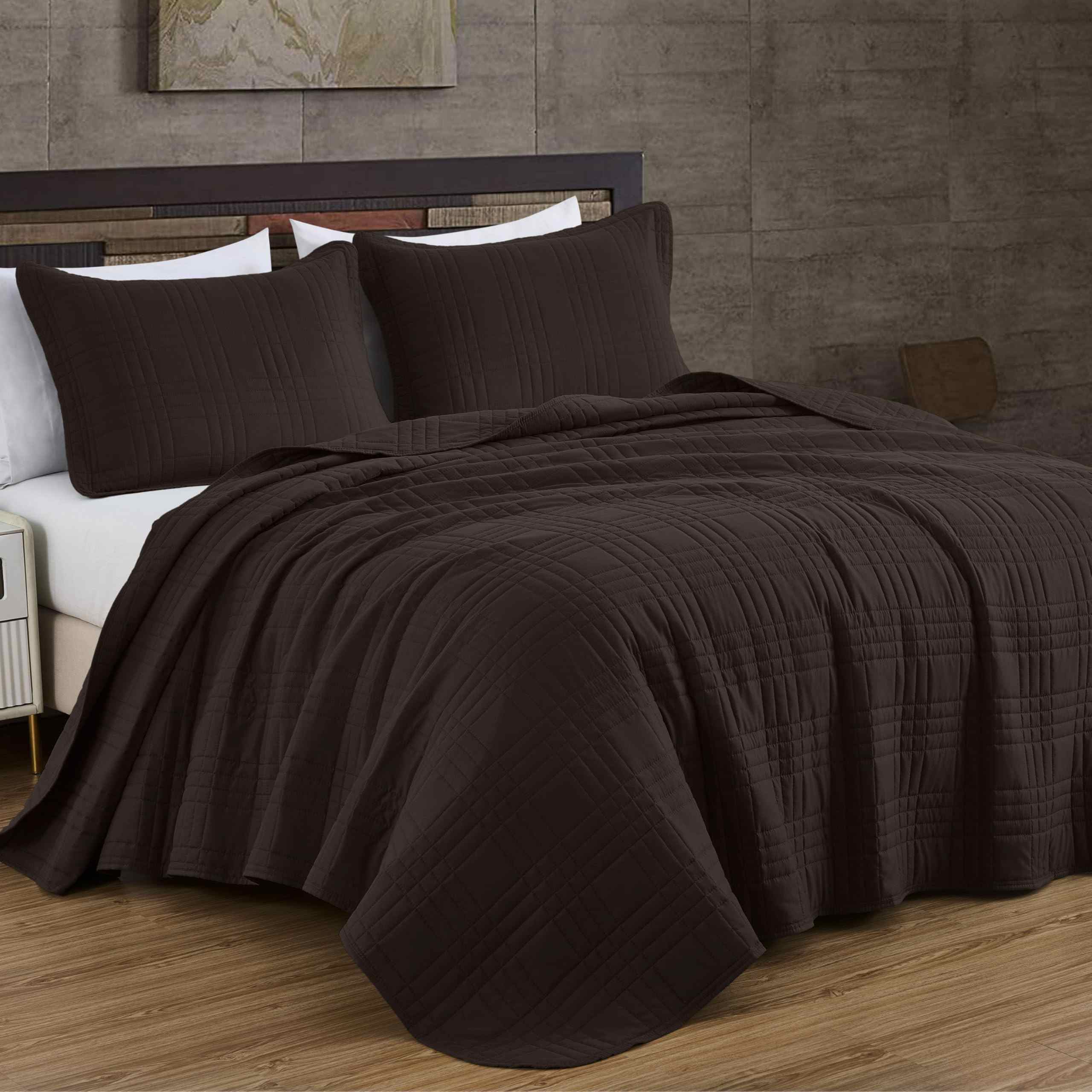 Microfiber Quilted Bedspread Set – Grid Stitch 3-Piece Bedding Collection
