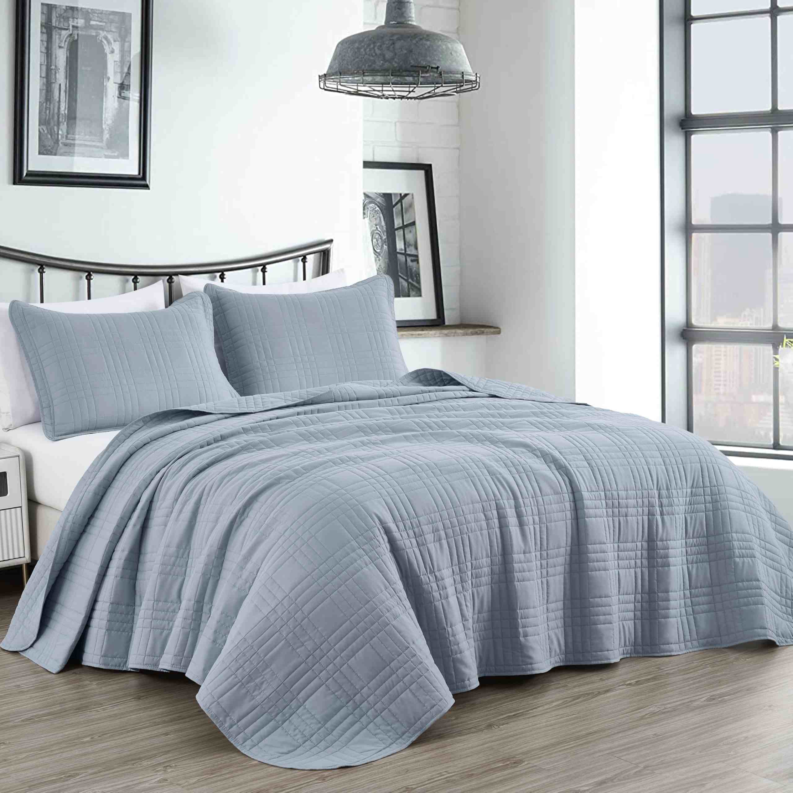 Microfiber Quilted Bedspread Set – Grid Stitch 3-Piece Bedding Collection
