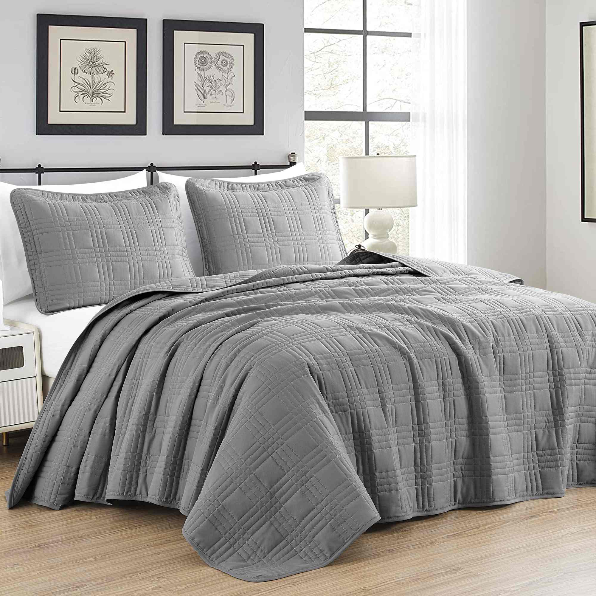 Microfiber Quilted Bedspread Set – Grid Stitch 3-Piece Bedding Collection