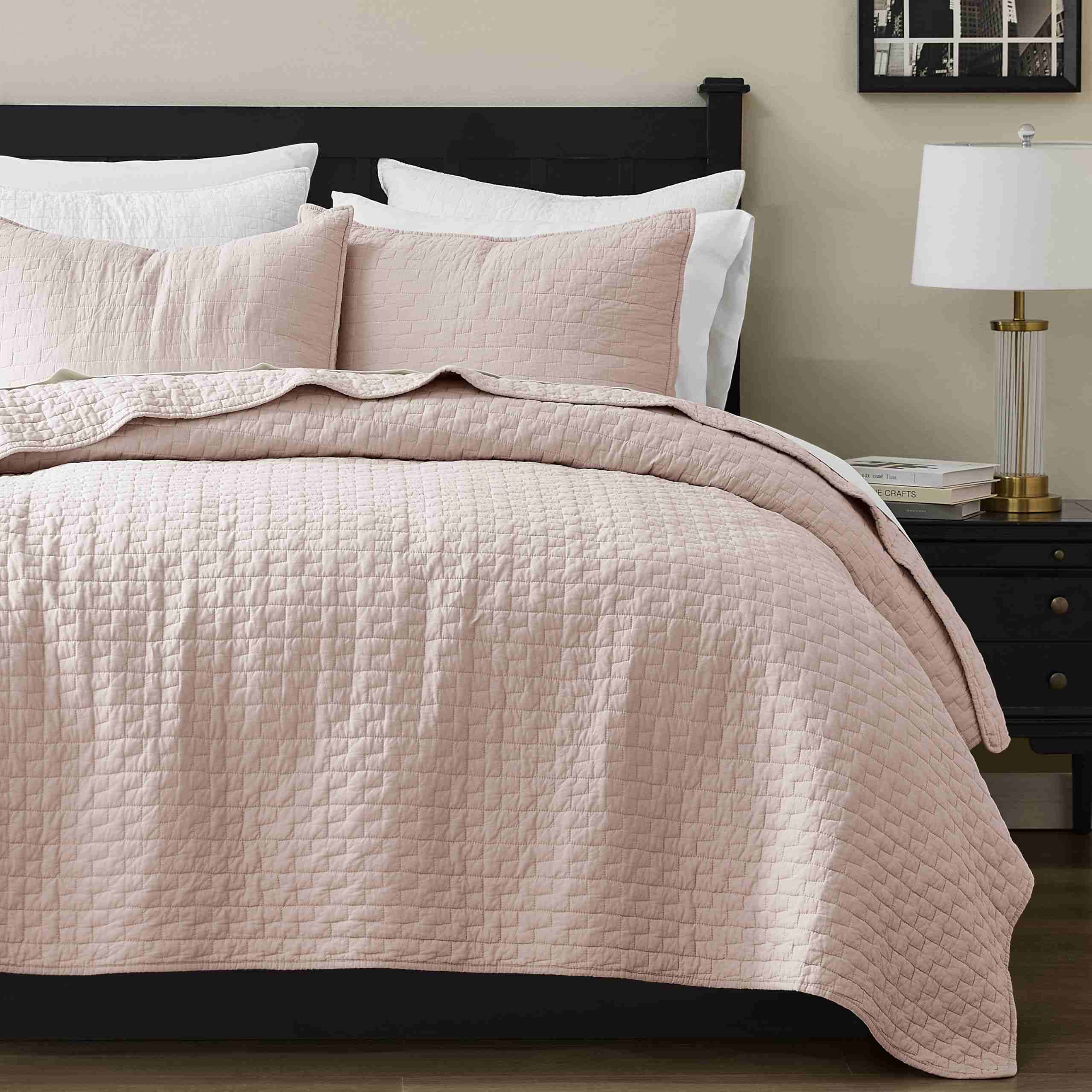 Pure Cotton Quilted Bedspread Set – Modern Pattern 3-Piece Bedding Collection