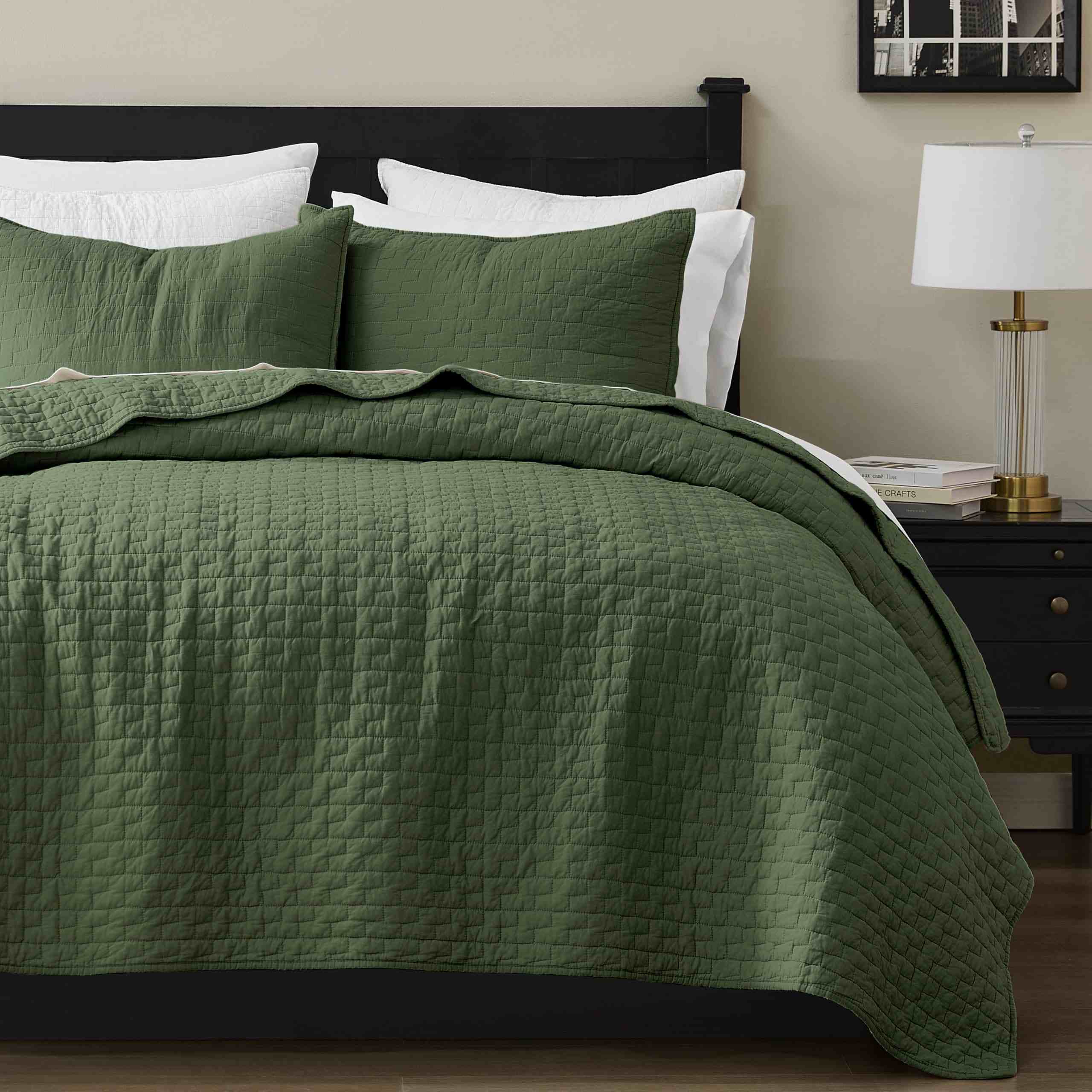 Pure Cotton Quilted Bedspread Set – Modern Pattern 3-Piece Bedding Collection