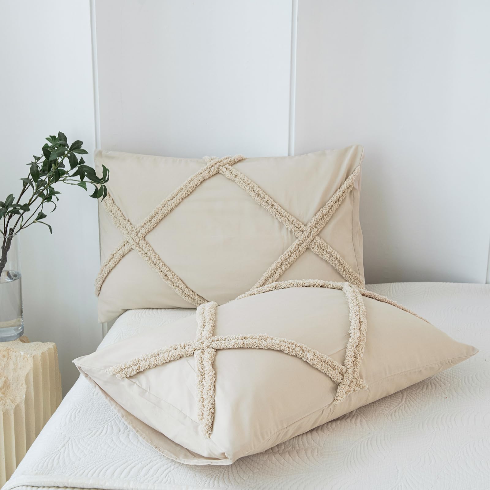 Geometric Tufted Comforter Set – Solid Color Microfiber 3-Piece Bedding Collection