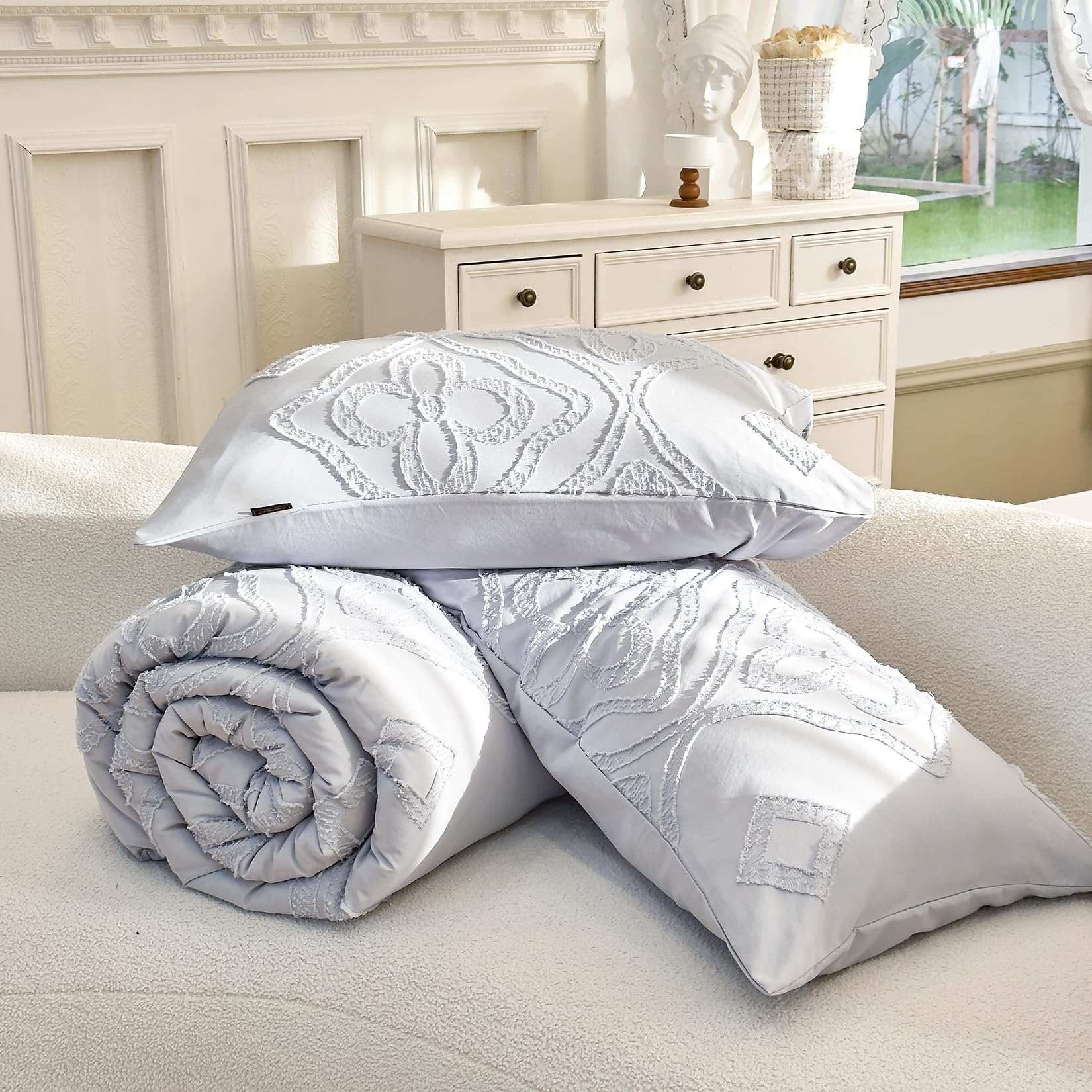 Geometric Tufted Comforter Set – Reversible Microfiber 3-Piece Bedding Collection