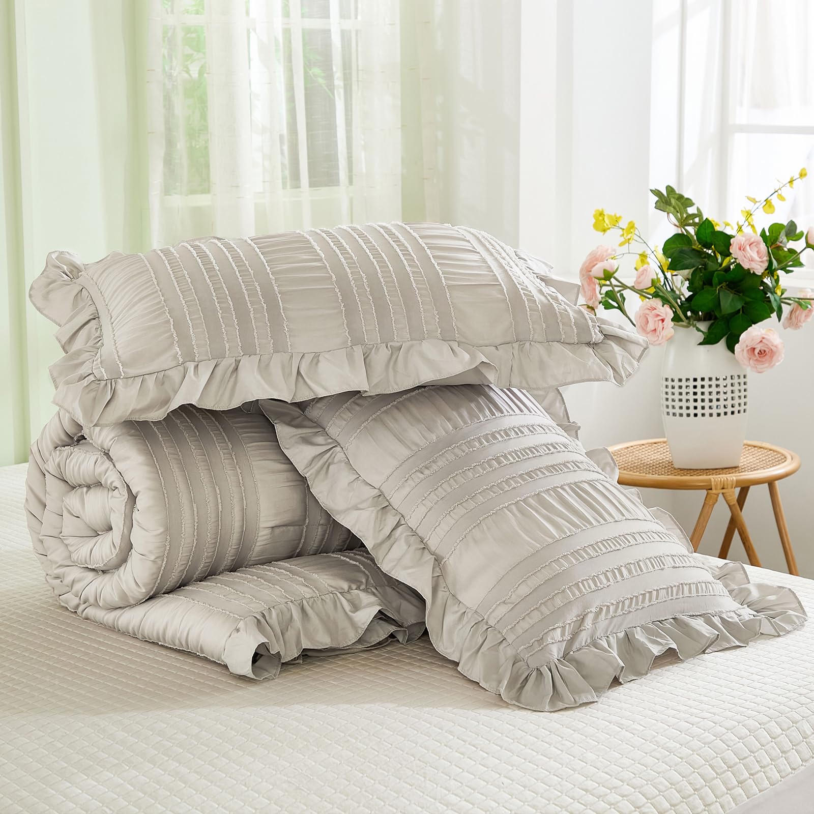 Bohemian Ruffle Seersucker Comforter Set – Tufted Bubble Texture 3-Piece Bedding Collection