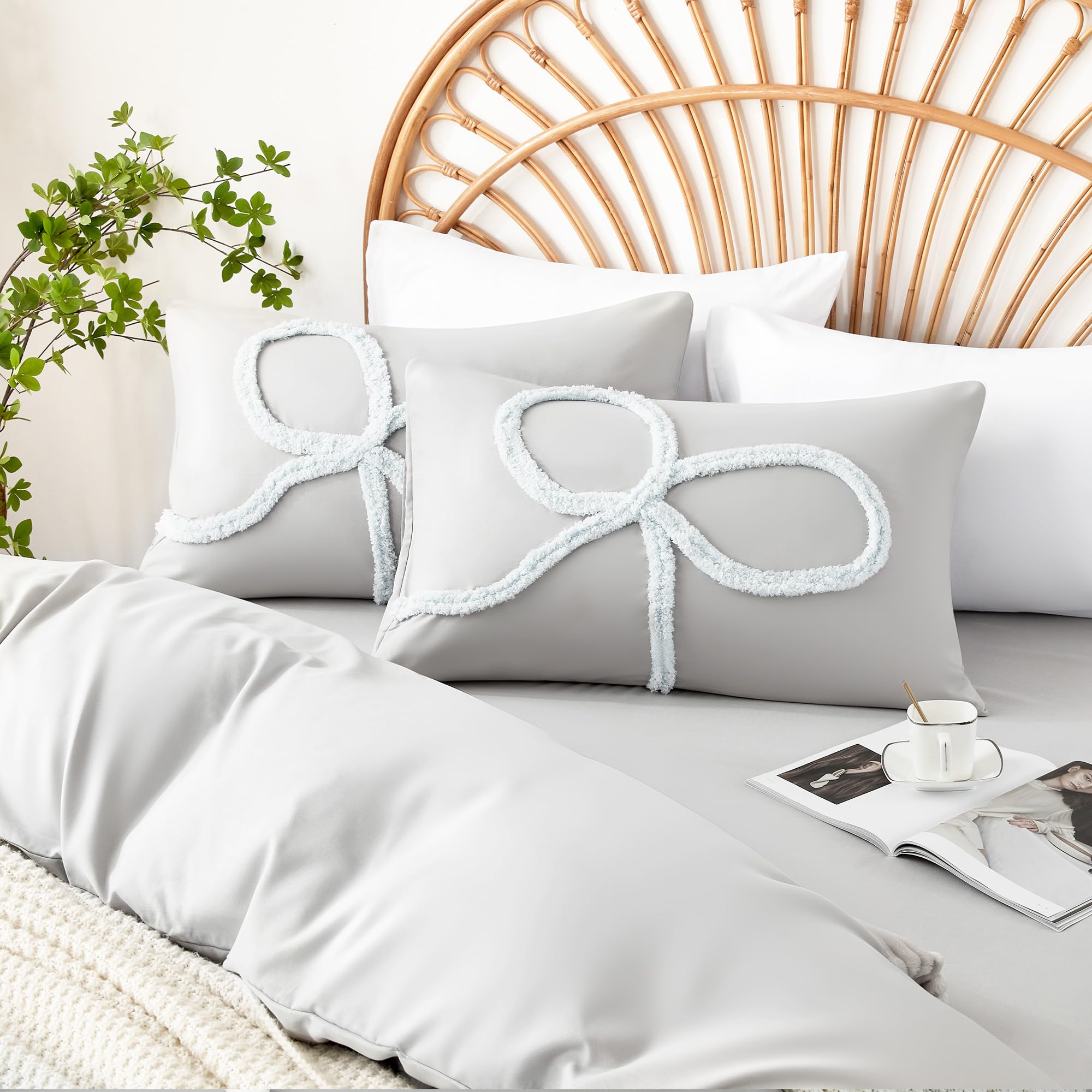 Bow Tufted Comforter Set – 3D Tufted Design Microfiber 3-Piece Bedding Collection