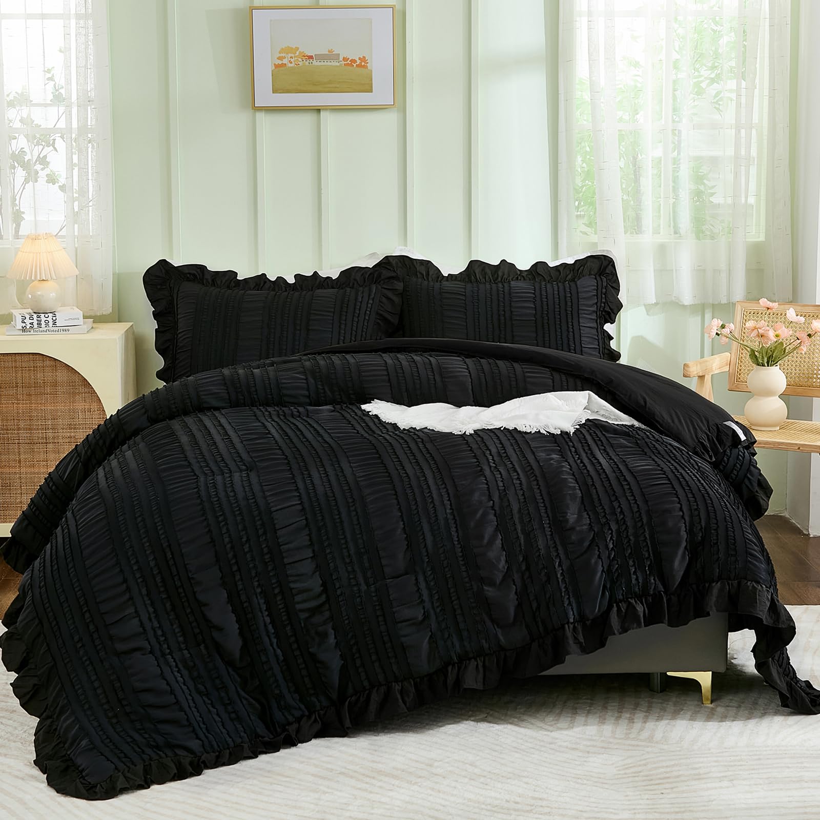 Bohemian Ruffle Seersucker Comforter Set – Tufted Bubble Texture 3-Piece Bedding Collection