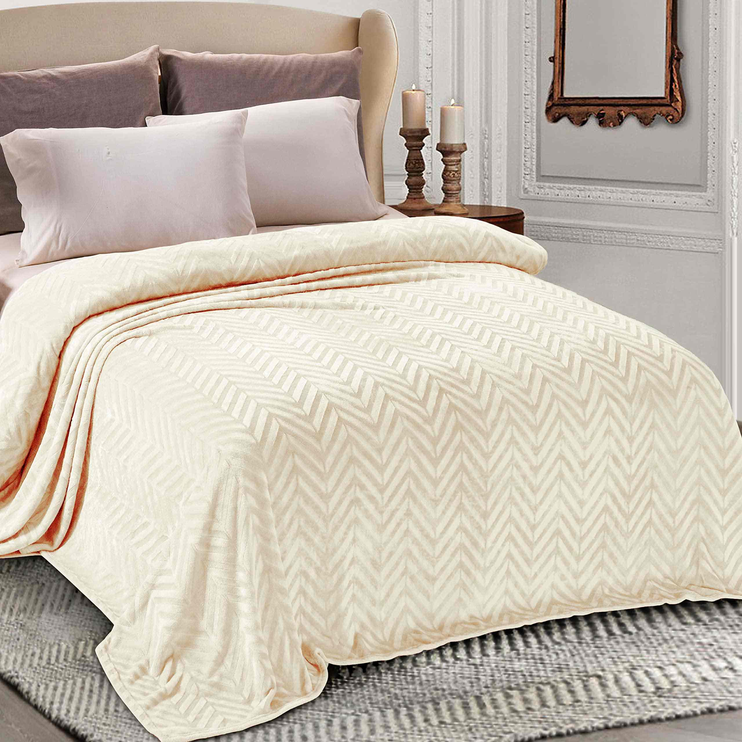 Ultra-Soft Flannel Fleece Blanket – Plush All-Season Throw for Home & Travel