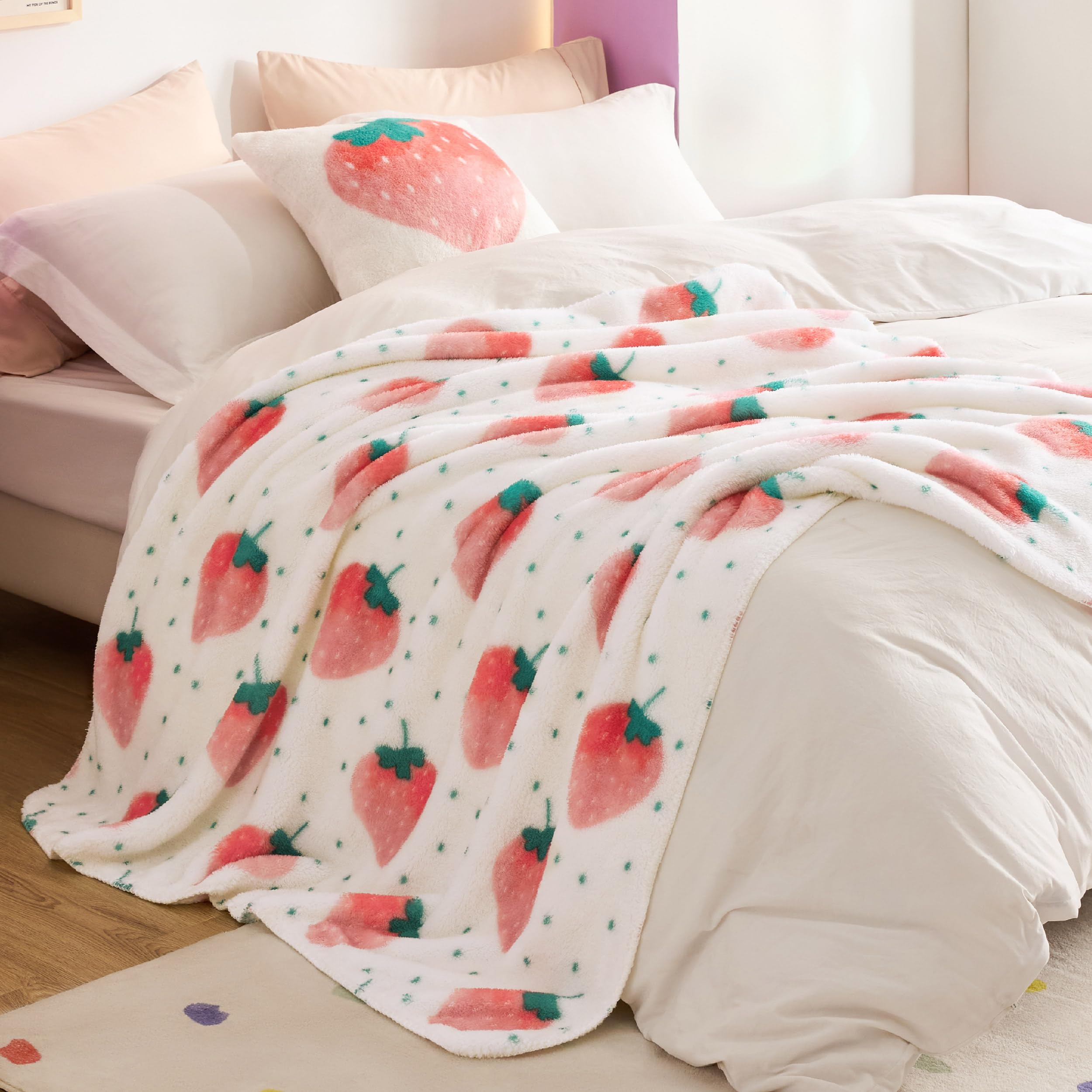 Soft Printed Fleece Throw Blanket – Lightweight All-Season Decorative Blanket