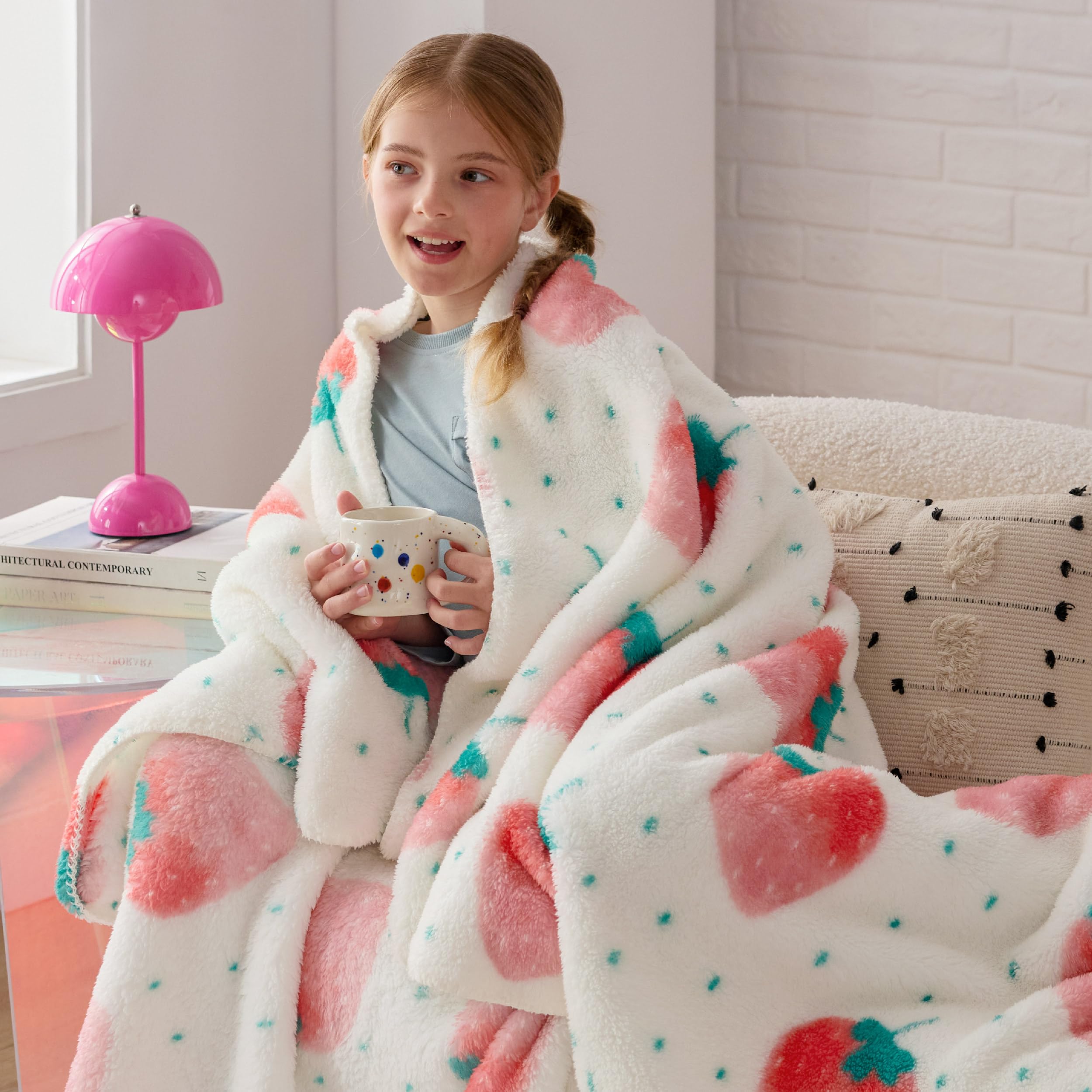 Soft Printed Fleece Throw Blanket – Lightweight All-Season Decorative Blanket