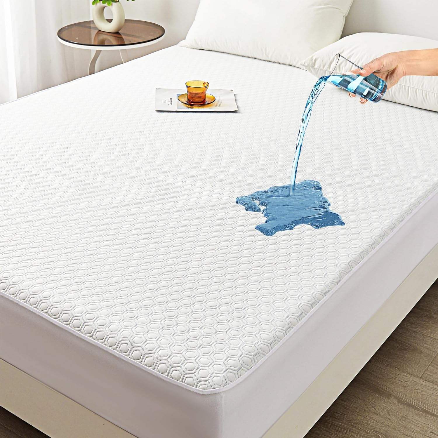 Premium Cotton Waterproof Mattress Protector – Breathable 360° Fitted Bed Cover