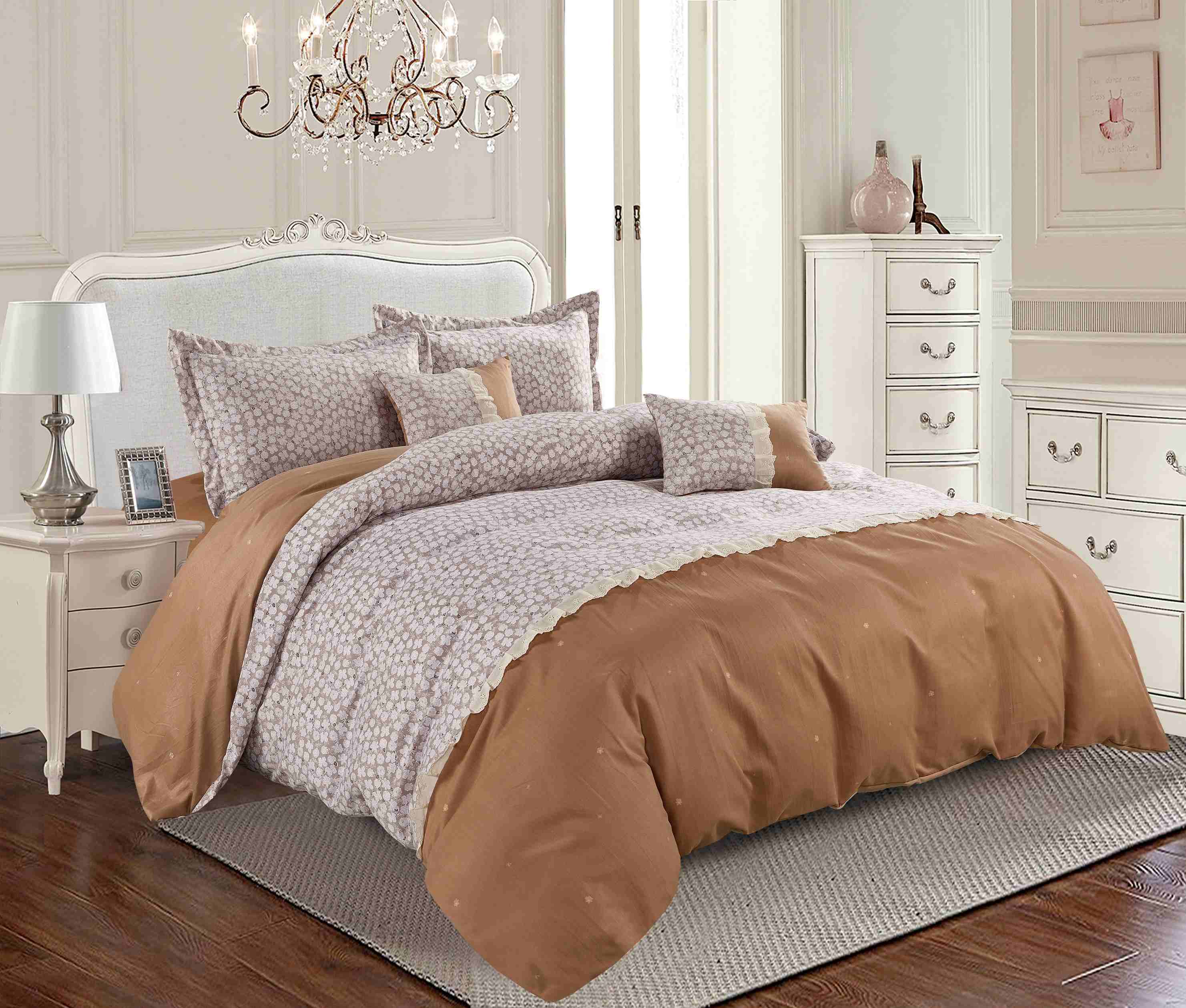 Microfiber Lace Patchwork Comforter 6-Piece Bedding Set – Soft, Lightweight & Elegant
