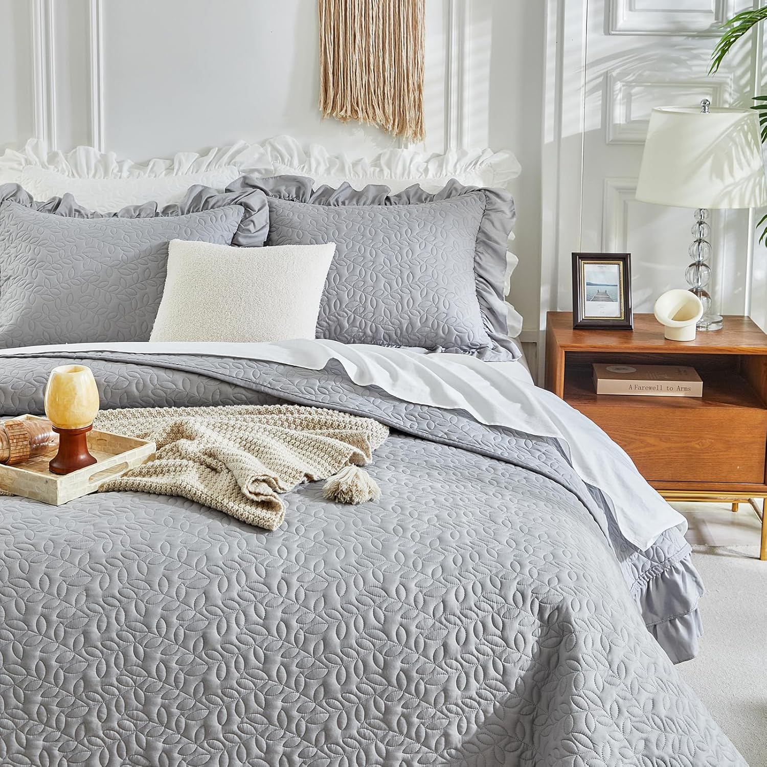 Leaf Quilted Ruffled Bedspread Set – Soft Microfiber & All-Season Comfort