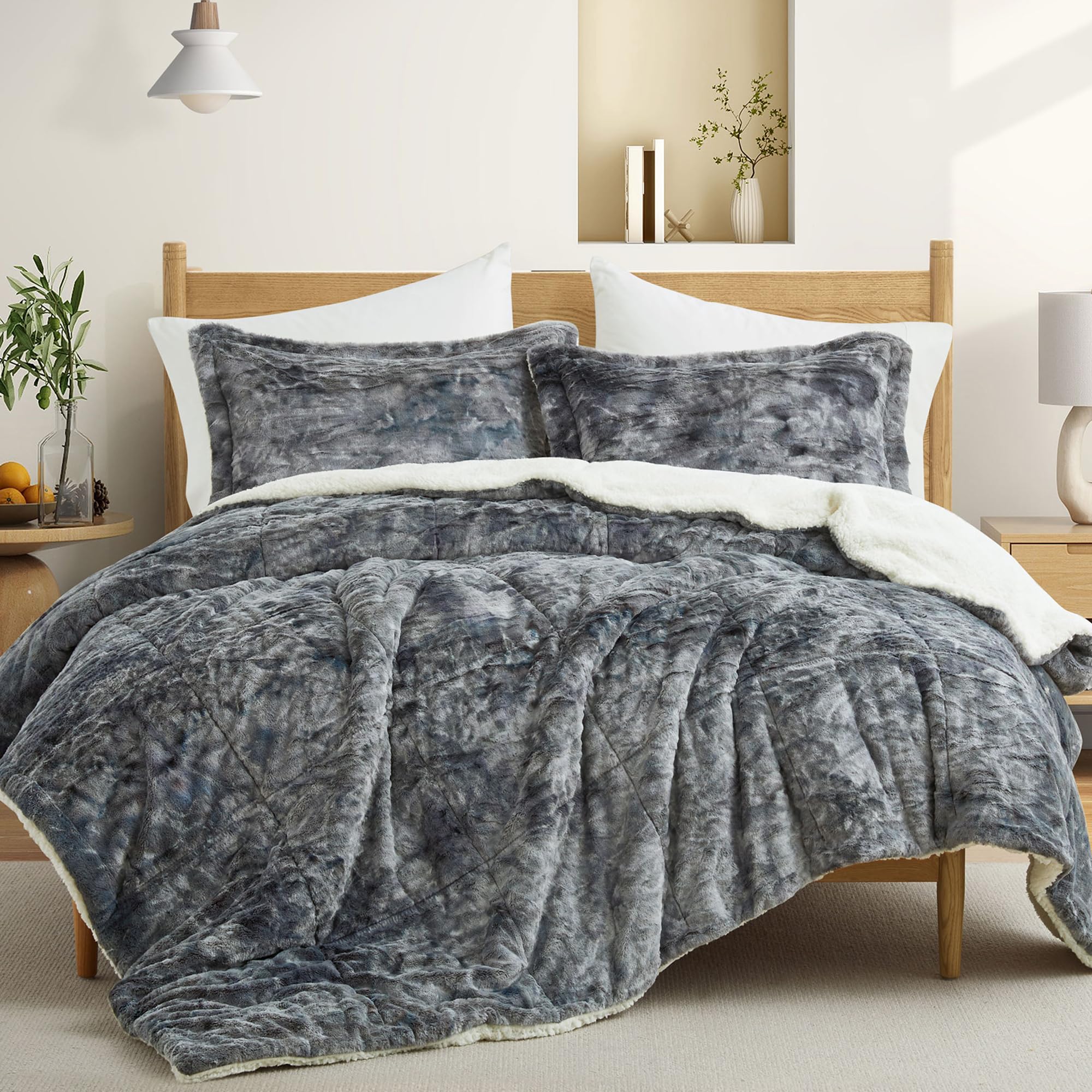 Ultra-Soft Fleece & Sherpa Reversible Comforter 3-Piece Set – Tie-Dye Winter Bedding Set