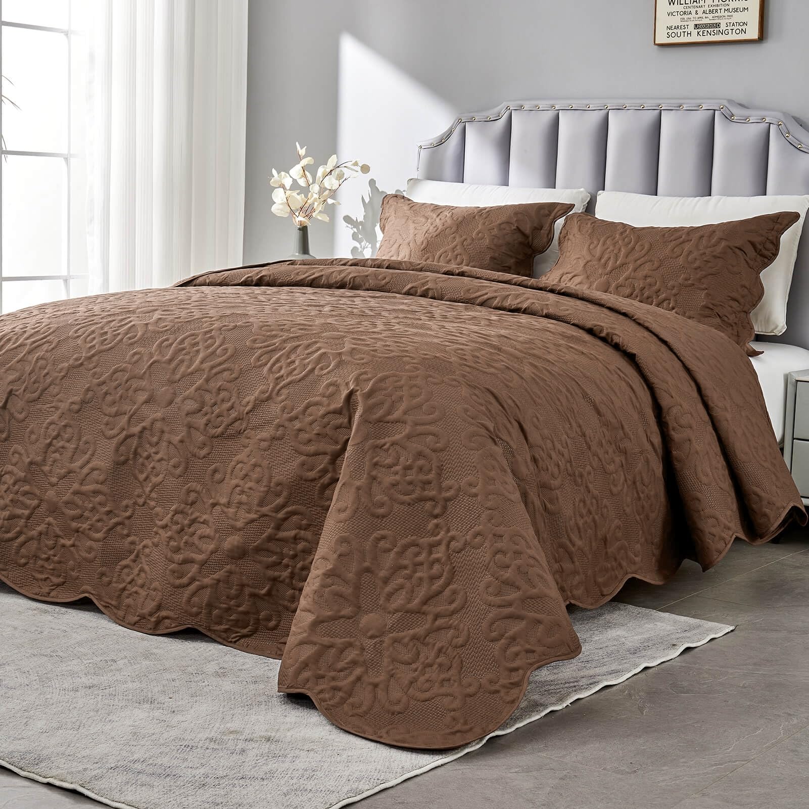 Ornate Floral Ultrasonic Bedspread Set – Soft, Seamless & All-Season Elegance