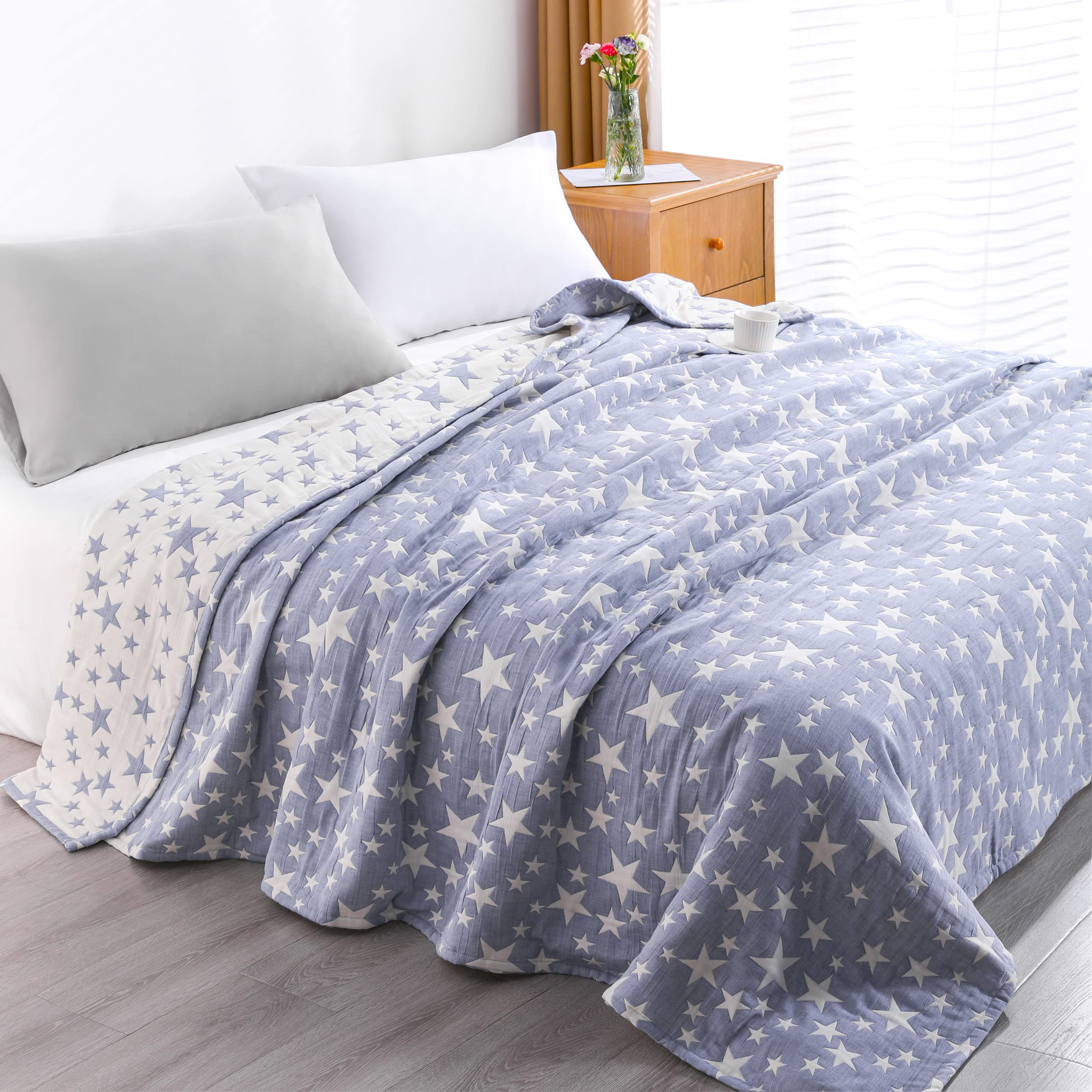Cotton Triple-Layer Gauze Bedspread – Breathable Warmth for All Seasons