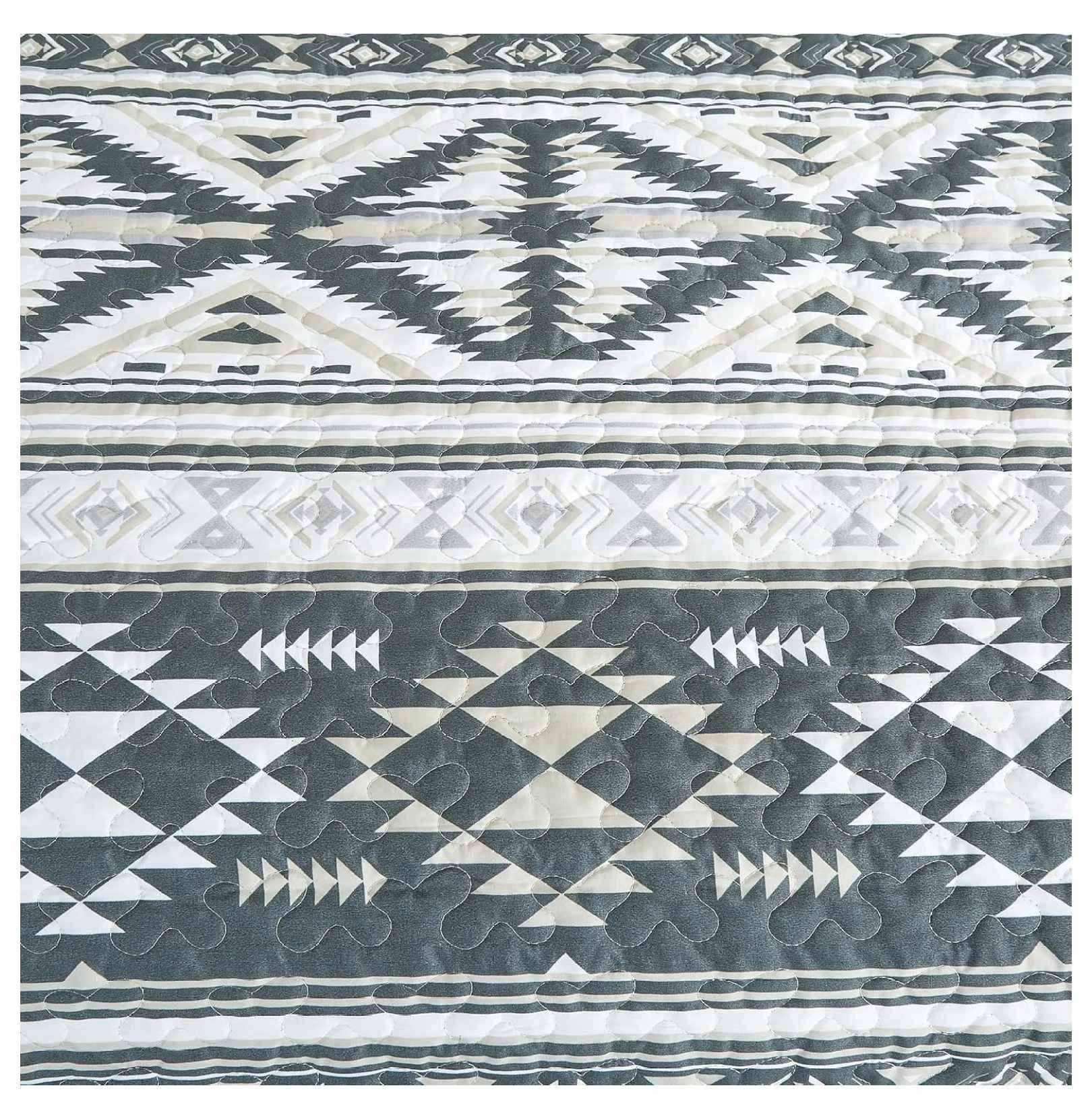 Southwestern Geometric Quilted Bedspread Set – Soft Microfiber & Rustic Charm