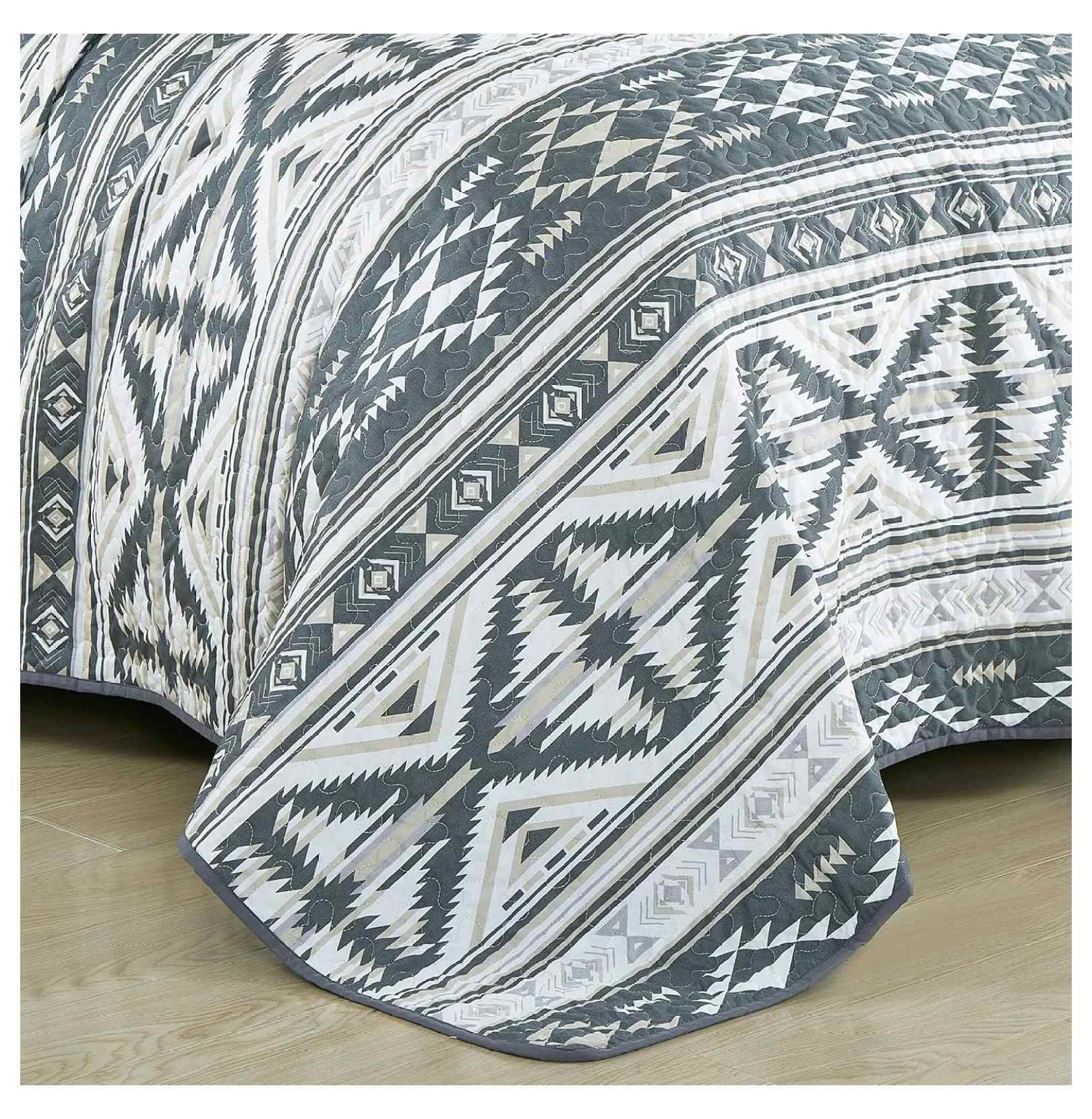 Southwestern Geometric Quilted Bedspread Set – Soft Microfiber & Rustic Charm