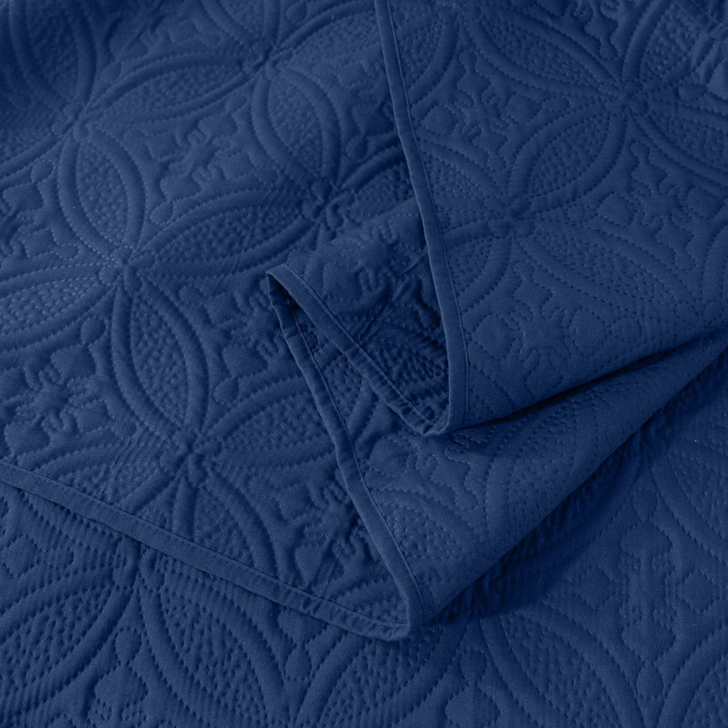 Ultrasonic Coin Texture Microfiber Bedspread Set – Soft & Modern All-Season Comfort