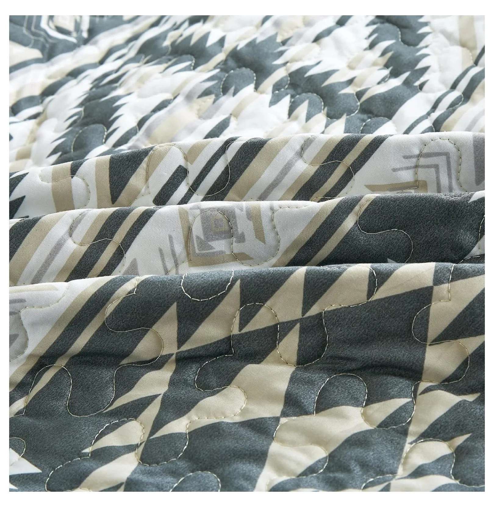 Southwestern Geometric Quilted Bedspread Set – Soft Microfiber & Rustic Charm