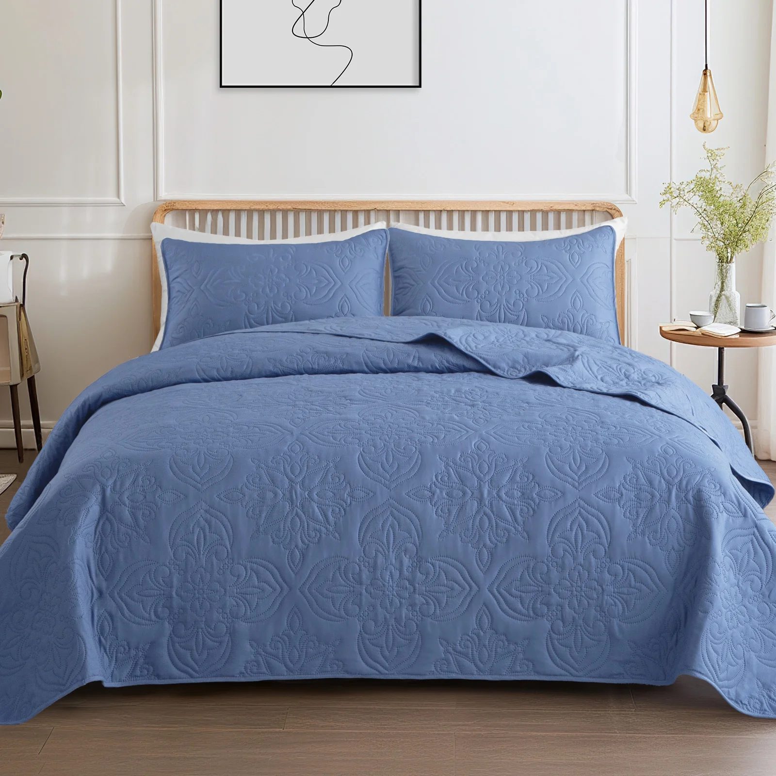 Floral Ultrasonic Microfiber Bedspread Set – Reversible Vintage Elegance