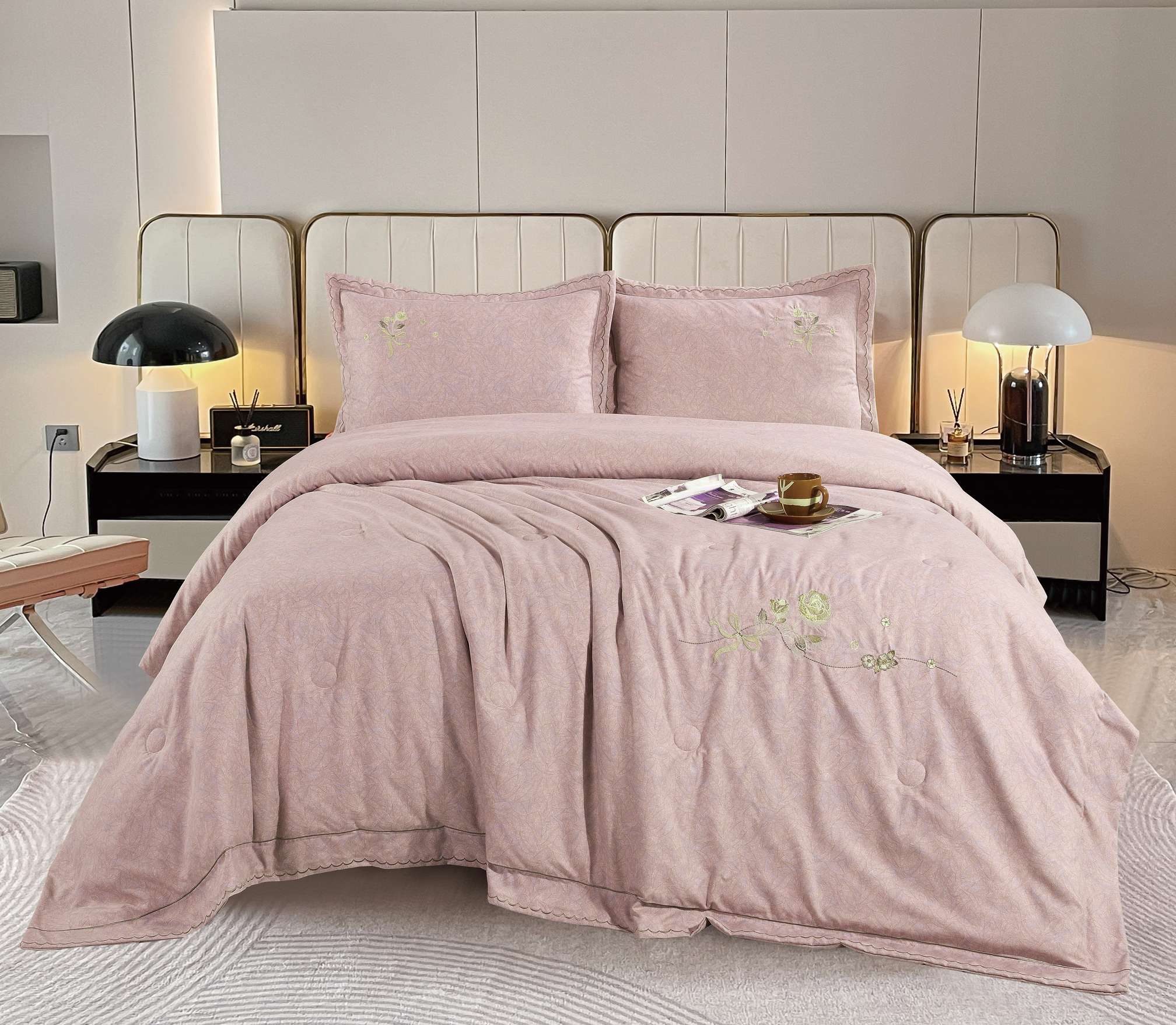 Subtle Jacquard Embroidered Quilt Set, Lightweight & Breathable, 4-Piece