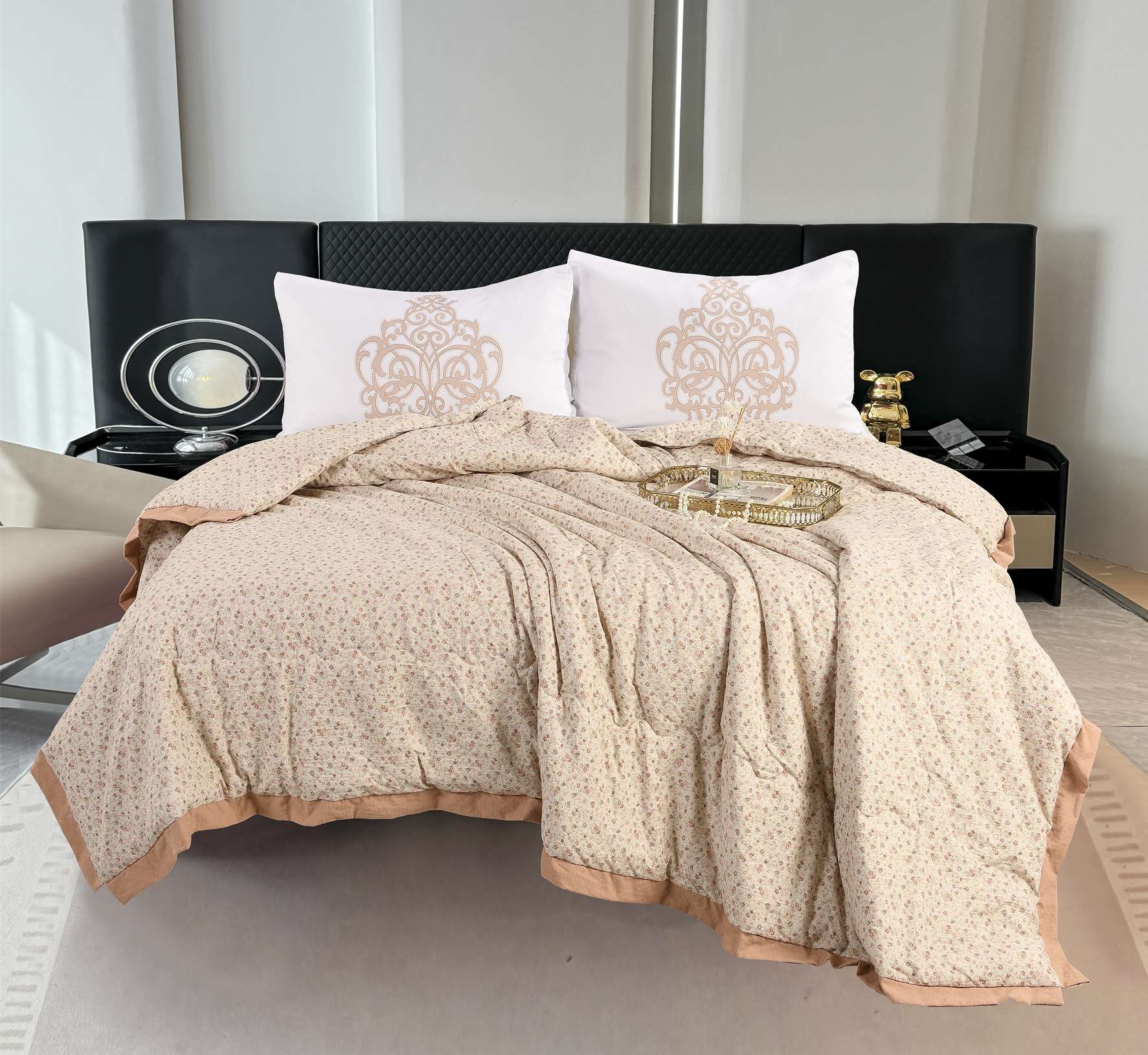 Printed Crinkle Gauze Quilt, Lightweight Breathable Polyester Comforter