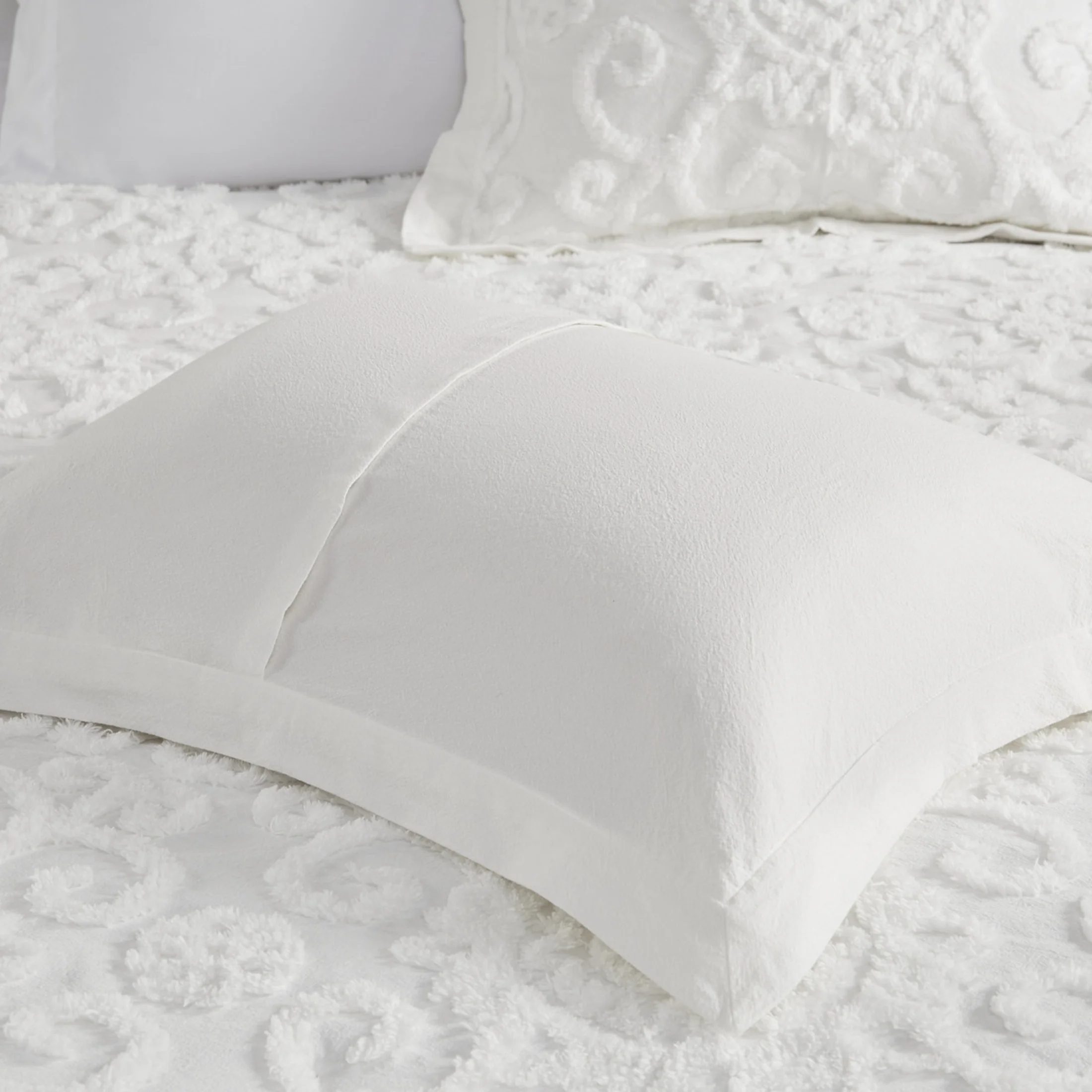 Cotton Tufted Chenille Comforter Set – 3D Textured Embroidery, Hypoallergenic Fill, Soft & Breathable Bedding Set