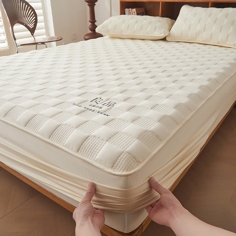 Checkered Waterproof Fitted Mattress Protector – Soft Microfiber Quilted Bed Cover