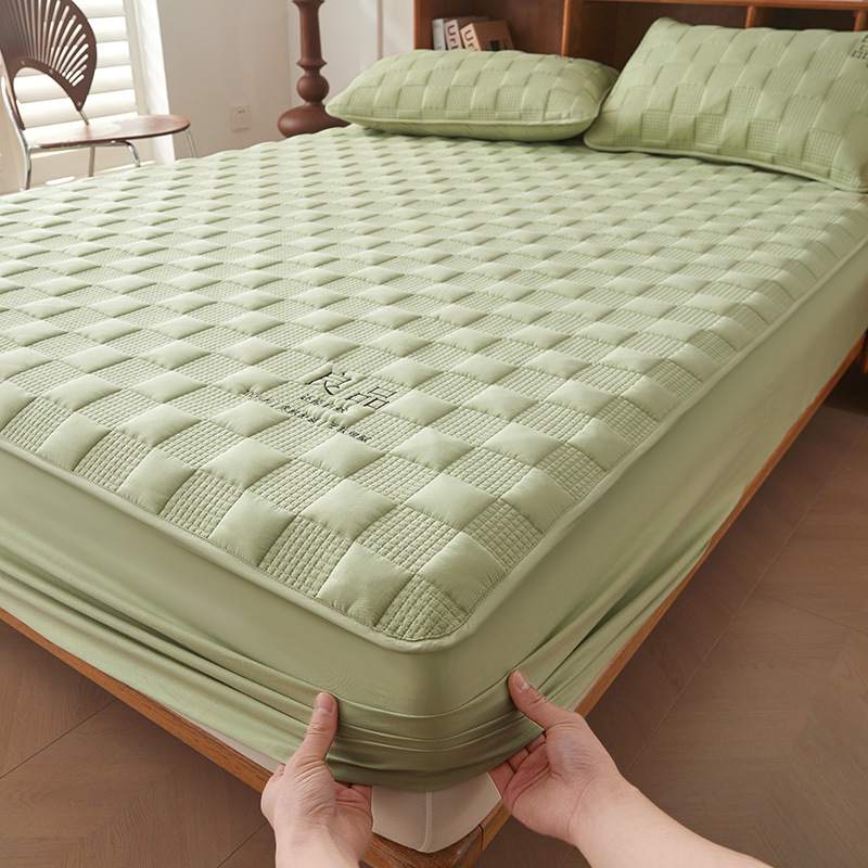 Checkered Waterproof Fitted Mattress Protector – Soft Microfiber Quilted Bed Cover