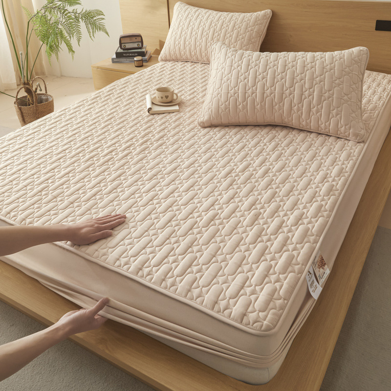 360° Waterproof Fitted Mattress Protector – Ultra-Soft Microfiber Bed Cover