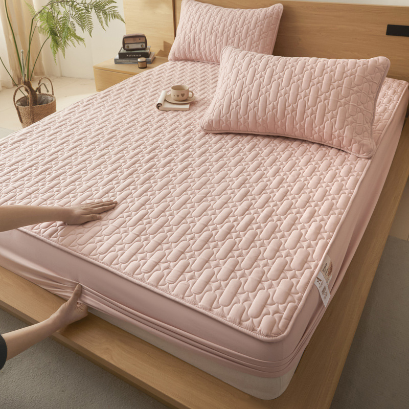 360° Waterproof Fitted Mattress Protector – Ultra-Soft Microfiber Bed Cover