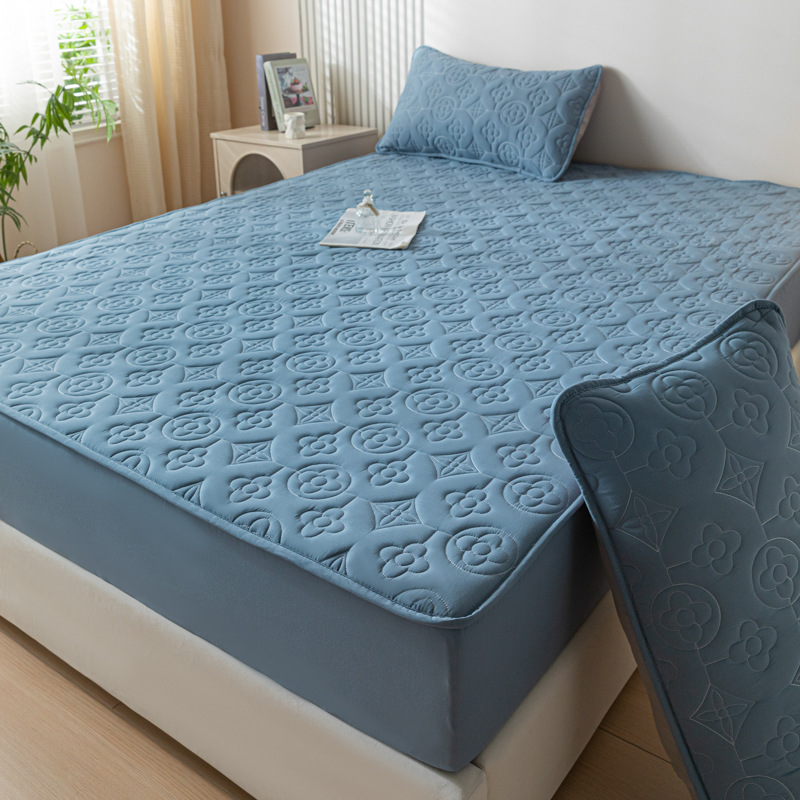 Classic Stylish Waterproof Fitted Mattress Protector – Soft Microfiber Bed Cover