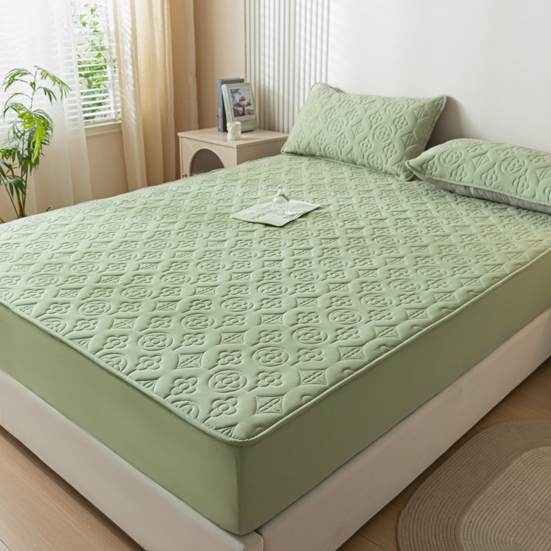 Classic Stylish Waterproof Fitted Mattress Protector – Soft Microfiber Bed Cover