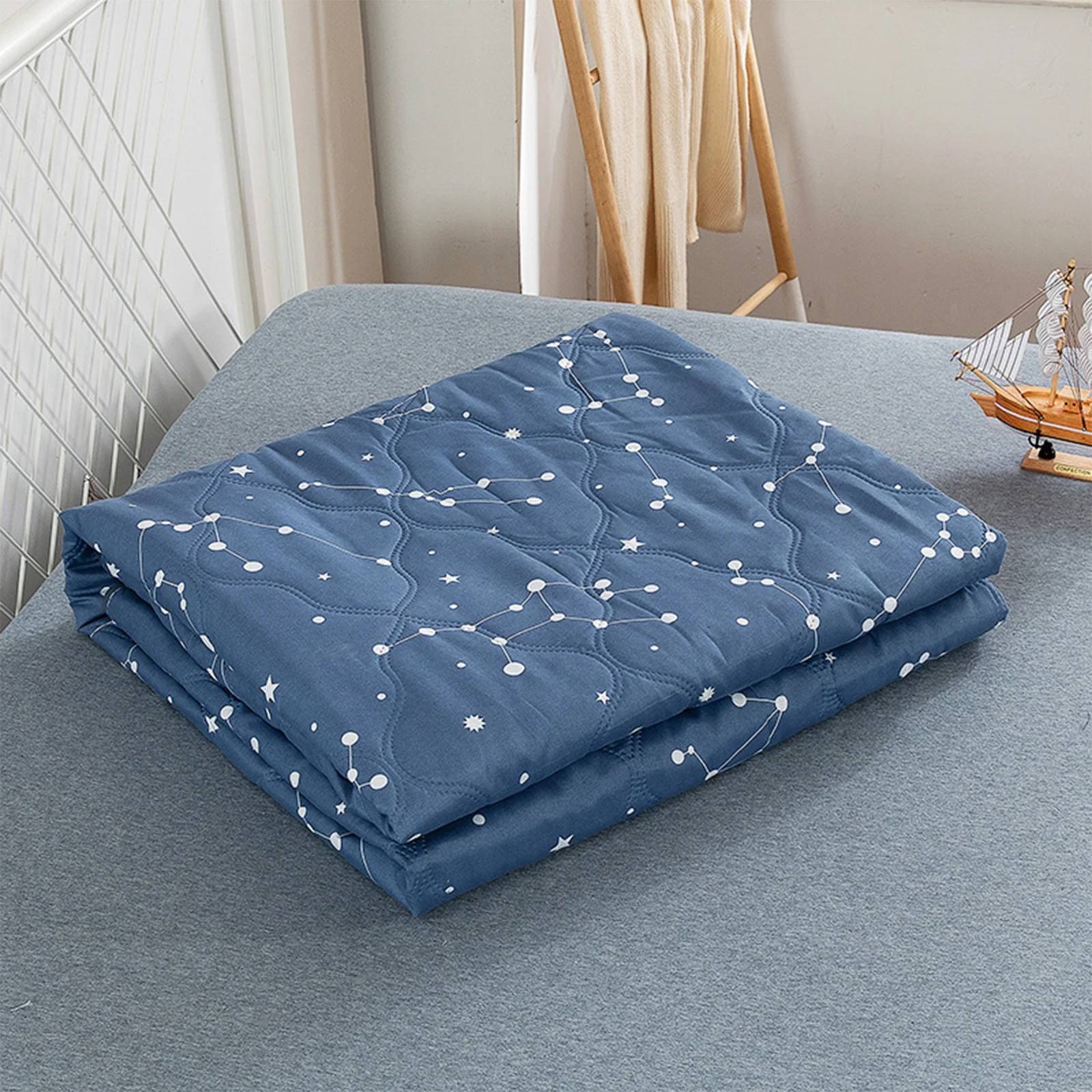 Constellation Printed Summer Quilt – Lightweight Breathable Cooling Comforter