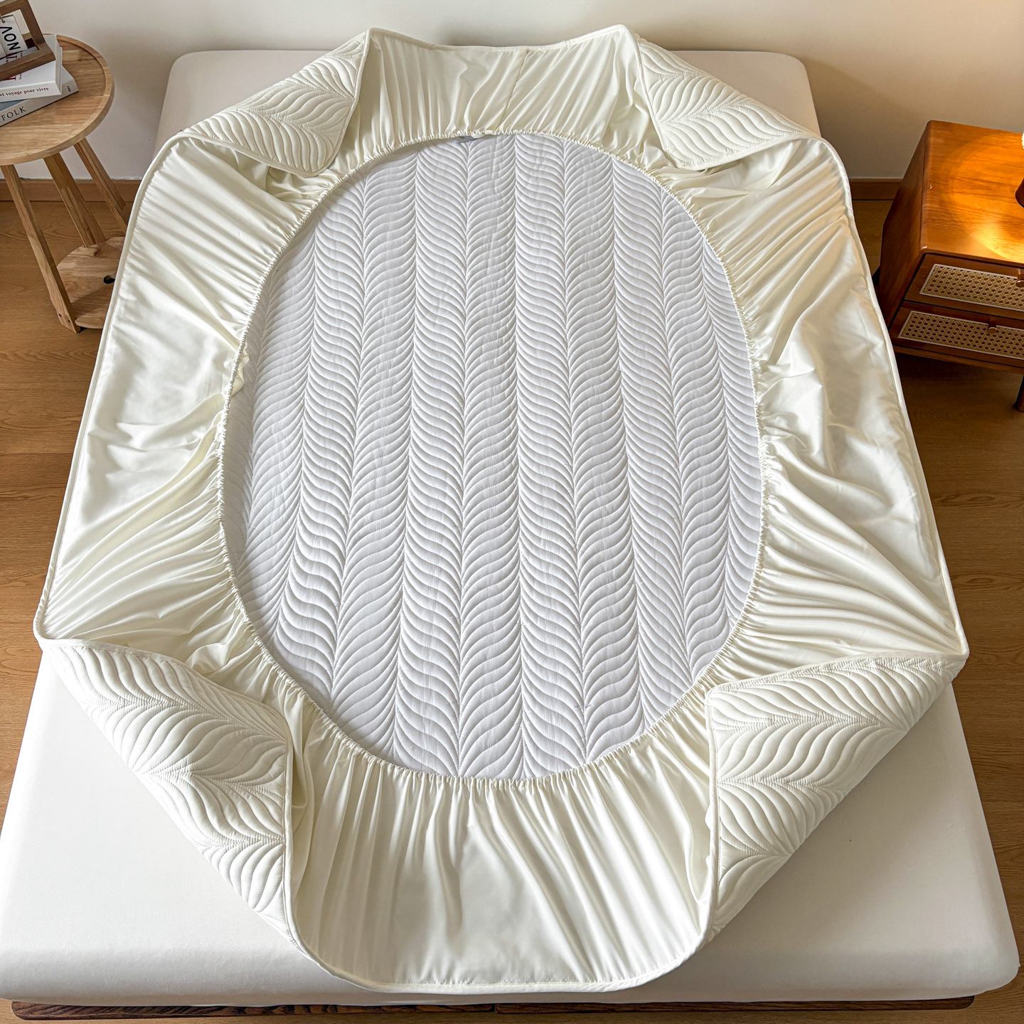 Waterproof Fitted Mattress Protector – Soft Microfiber Secure Bed Cover