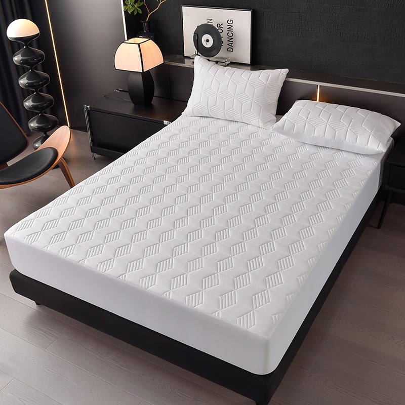 Geometric Quilted Waterproof Fitted Mattress Protector – 360° Soft Microfiber Bed Cover