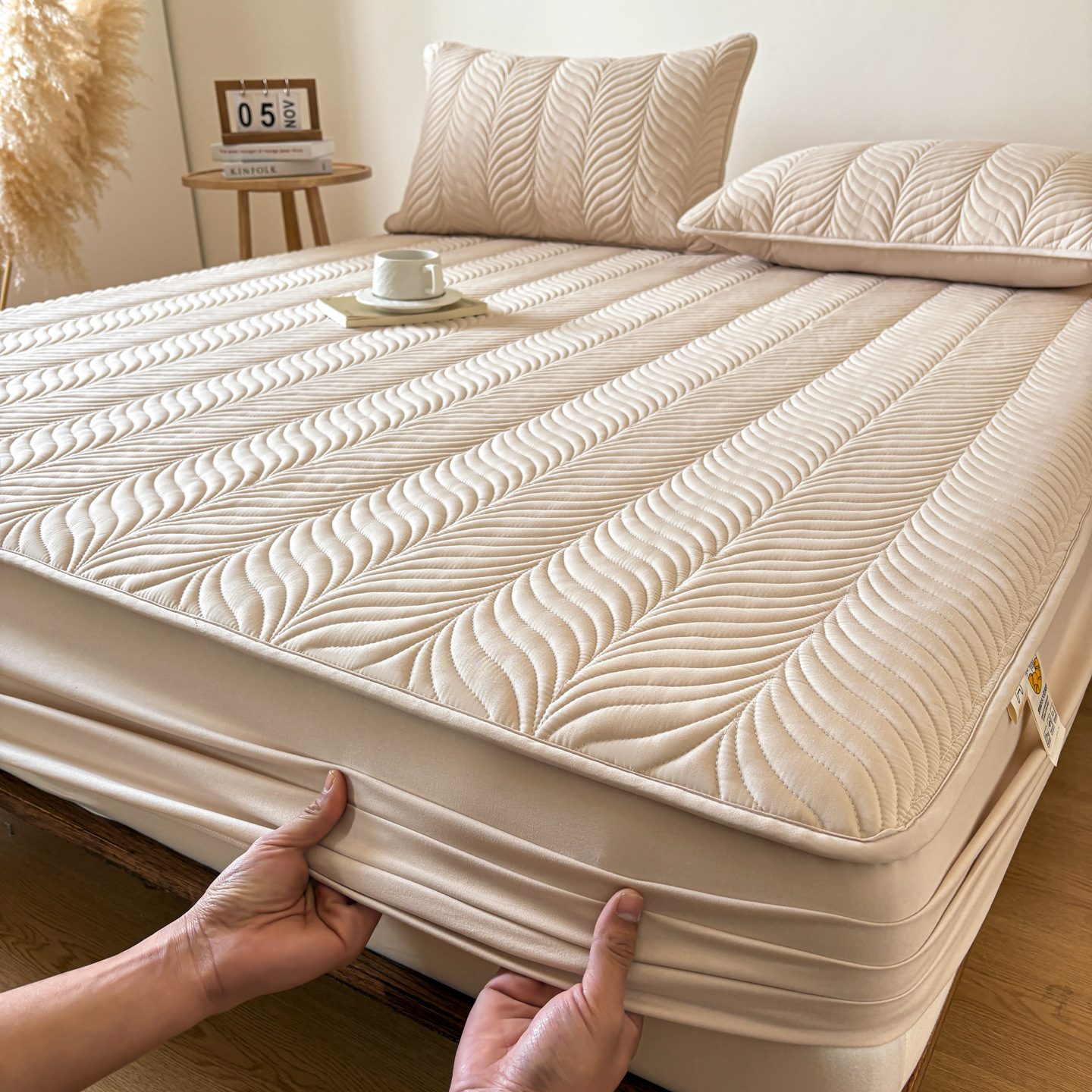 Waterproof Fitted Mattress Protector – Soft Microfiber Secure Bed Cover