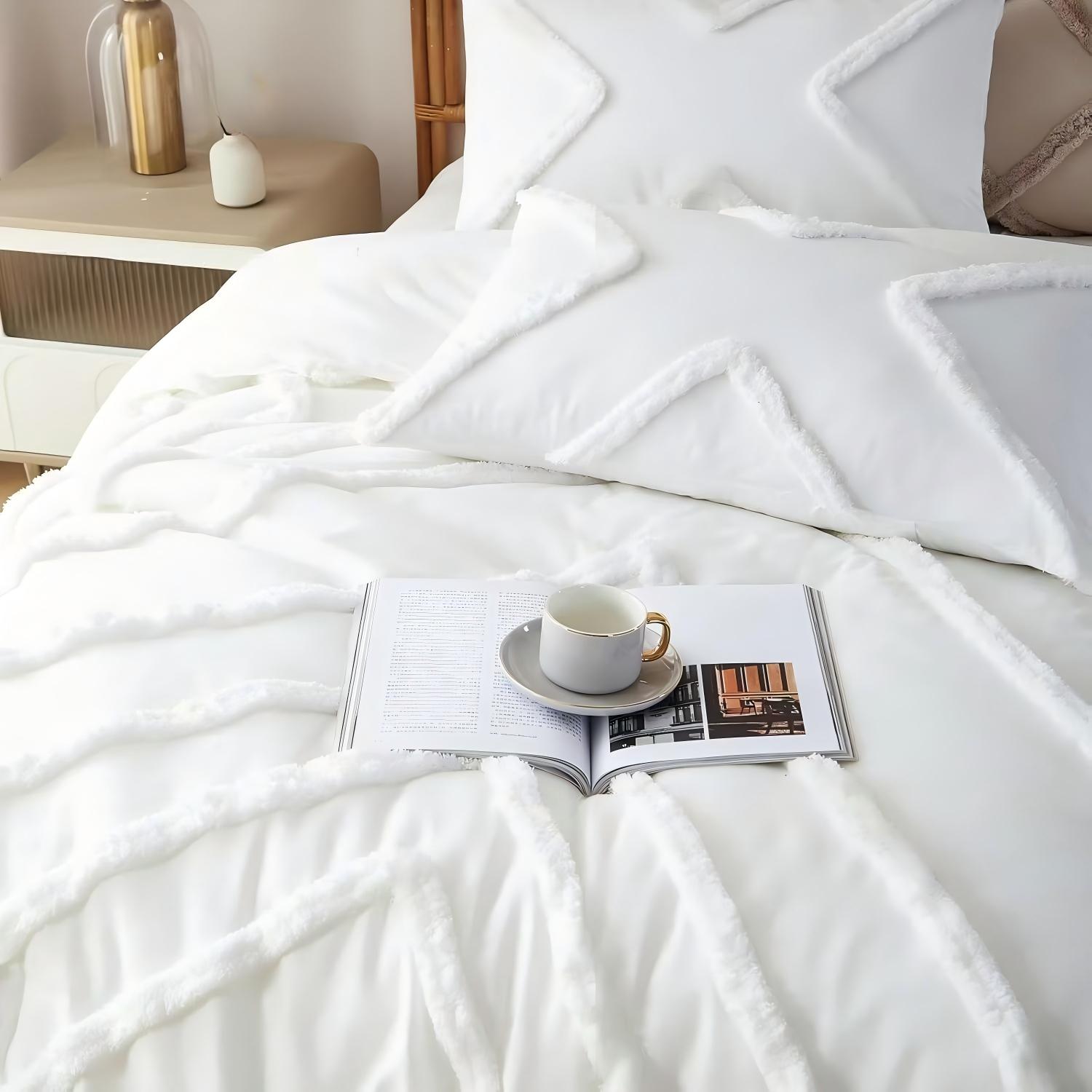 Geometric Tufted Comforter Set – 3 Piece Soft Quilted Microfiber Bedding Set