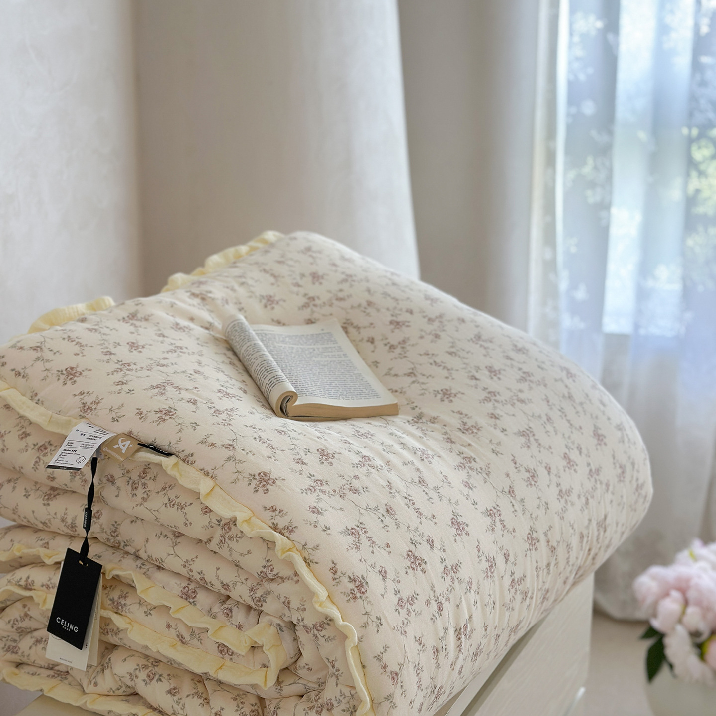 Cotton Double Gauze Lace Comforter – Soft Breathable Quilted Bedding Set