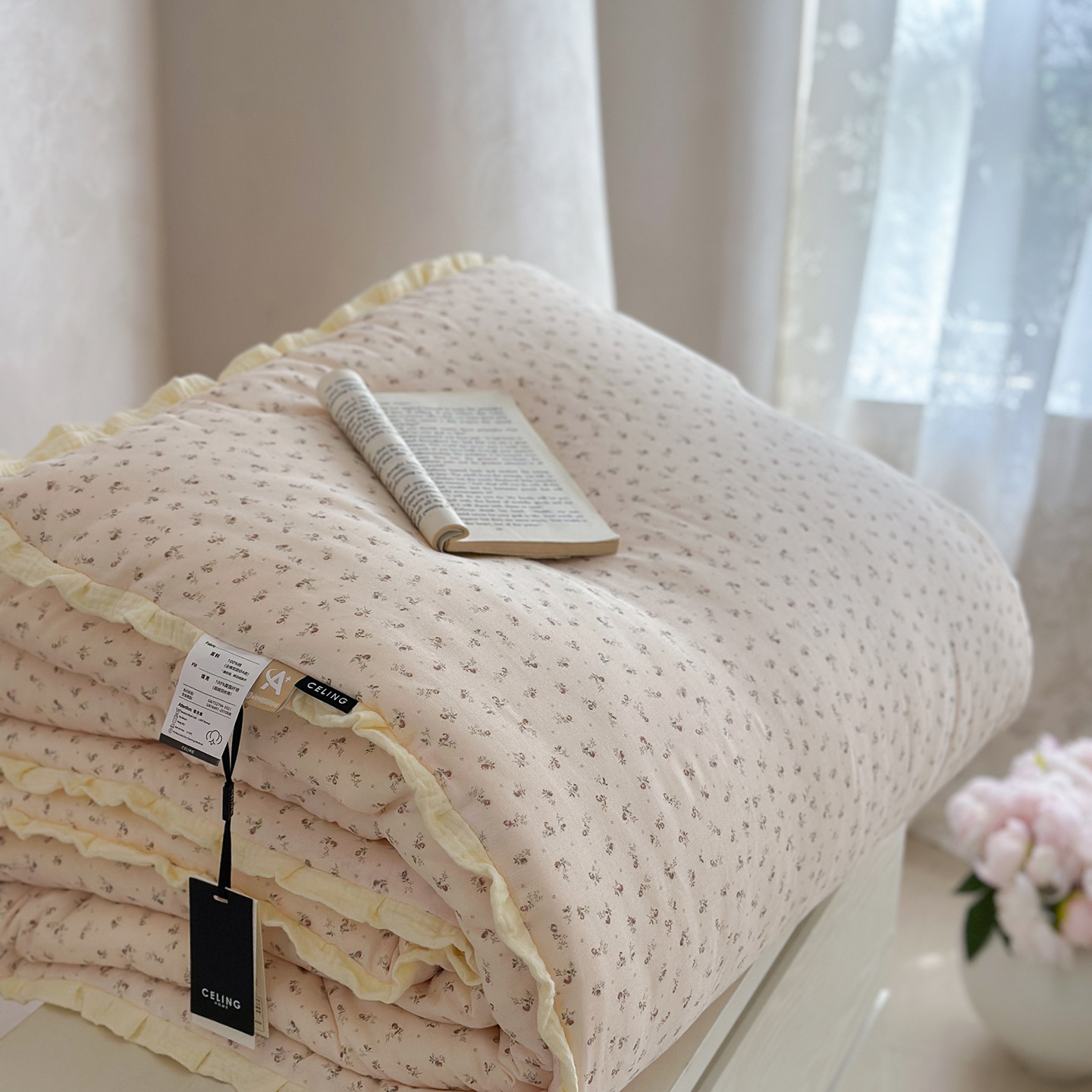 Cotton Double Gauze Lace Comforter – Soft Breathable Quilted Bedding Set