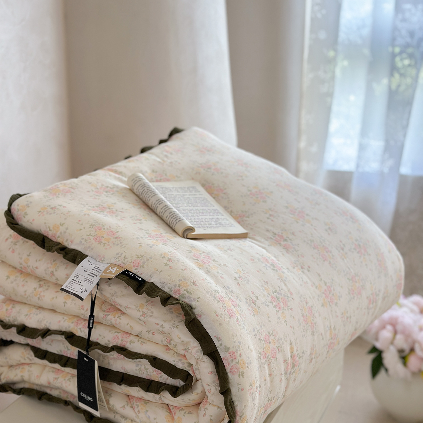 Cotton Double Gauze Lace Comforter – Soft Breathable Quilted Bedding Set