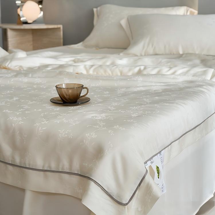 Luxury Tencel Lyocell Jacquard Silk Summer Comforter – Breathable Cooling Lightweight Quilt