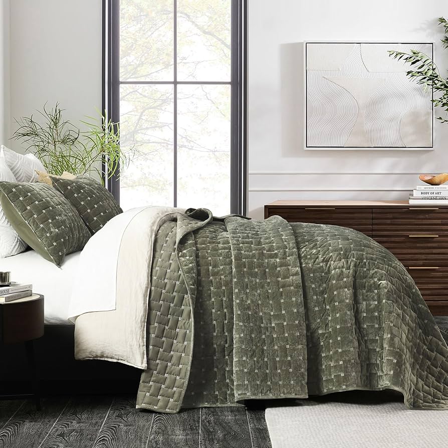 3-Piece Velvet Diamond-Quilted Bedcover Set in Sage Green with Matching Pillow Shams